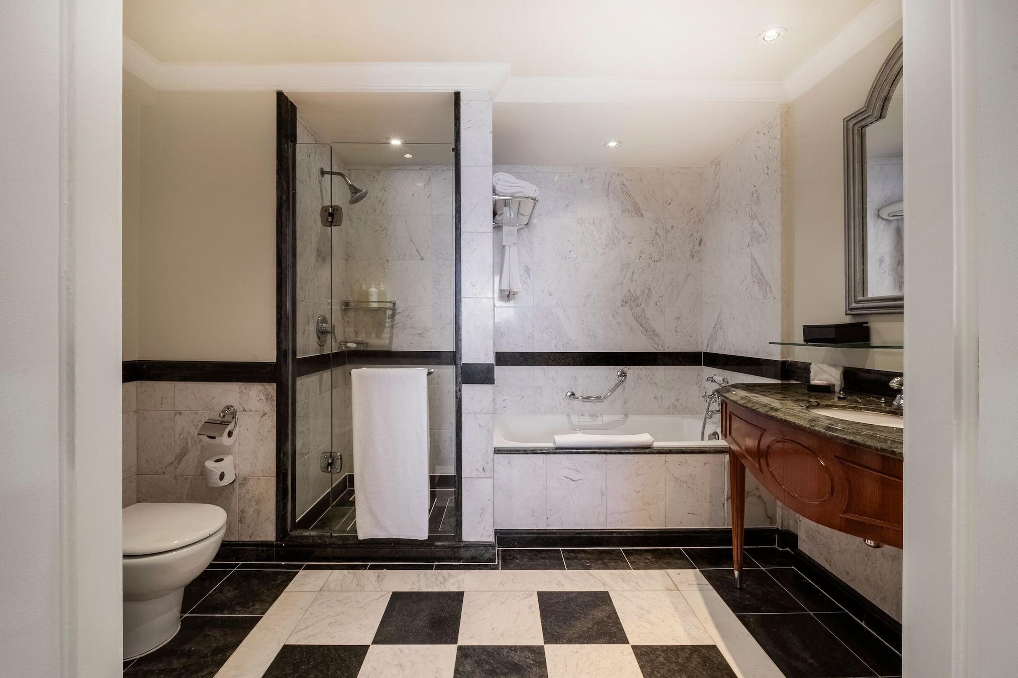 Suite Smoking with Views