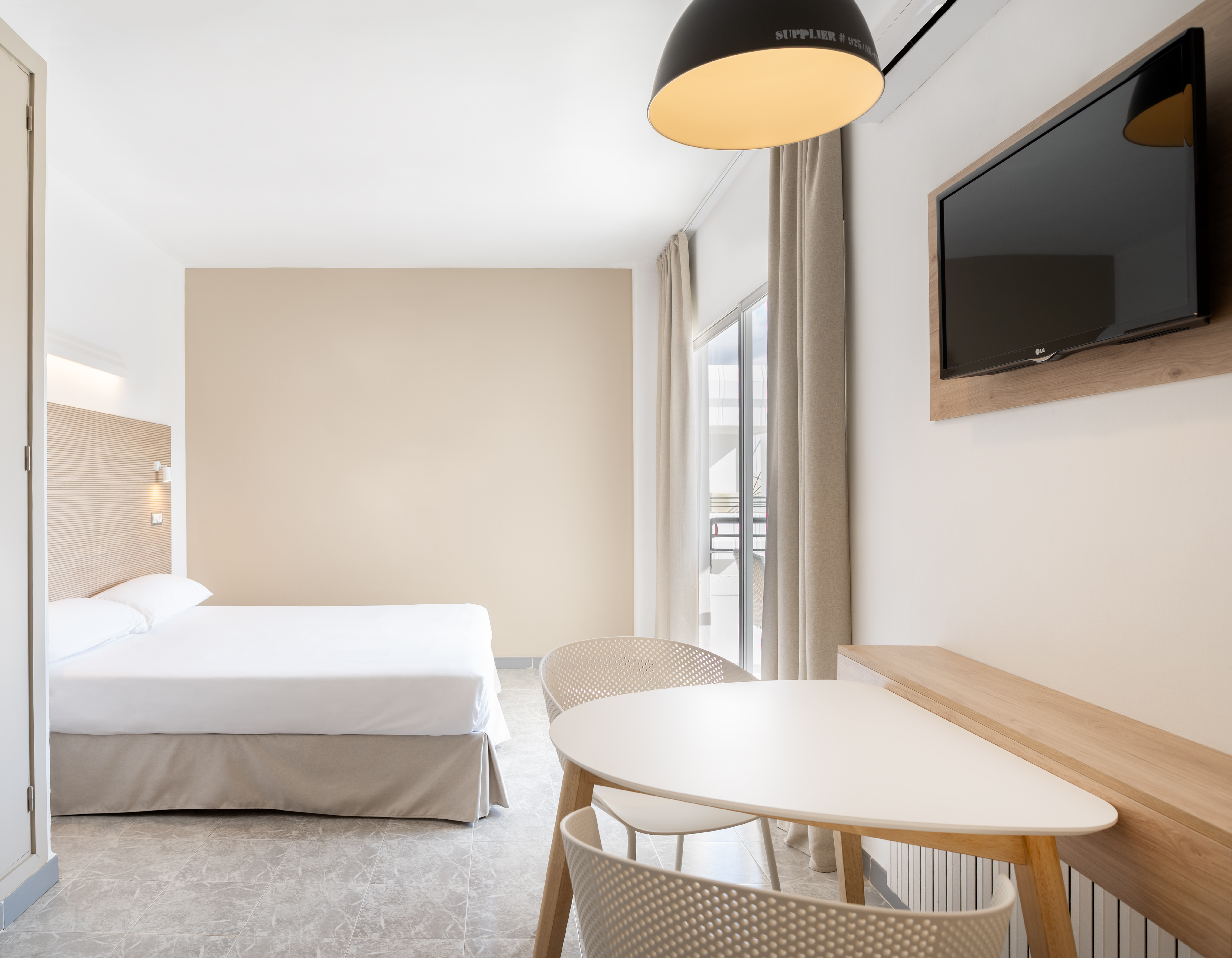 Studio Partial Sea View