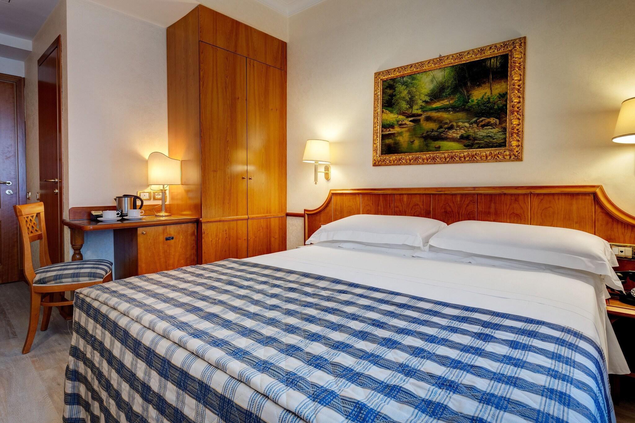 Double Queen Size Bed