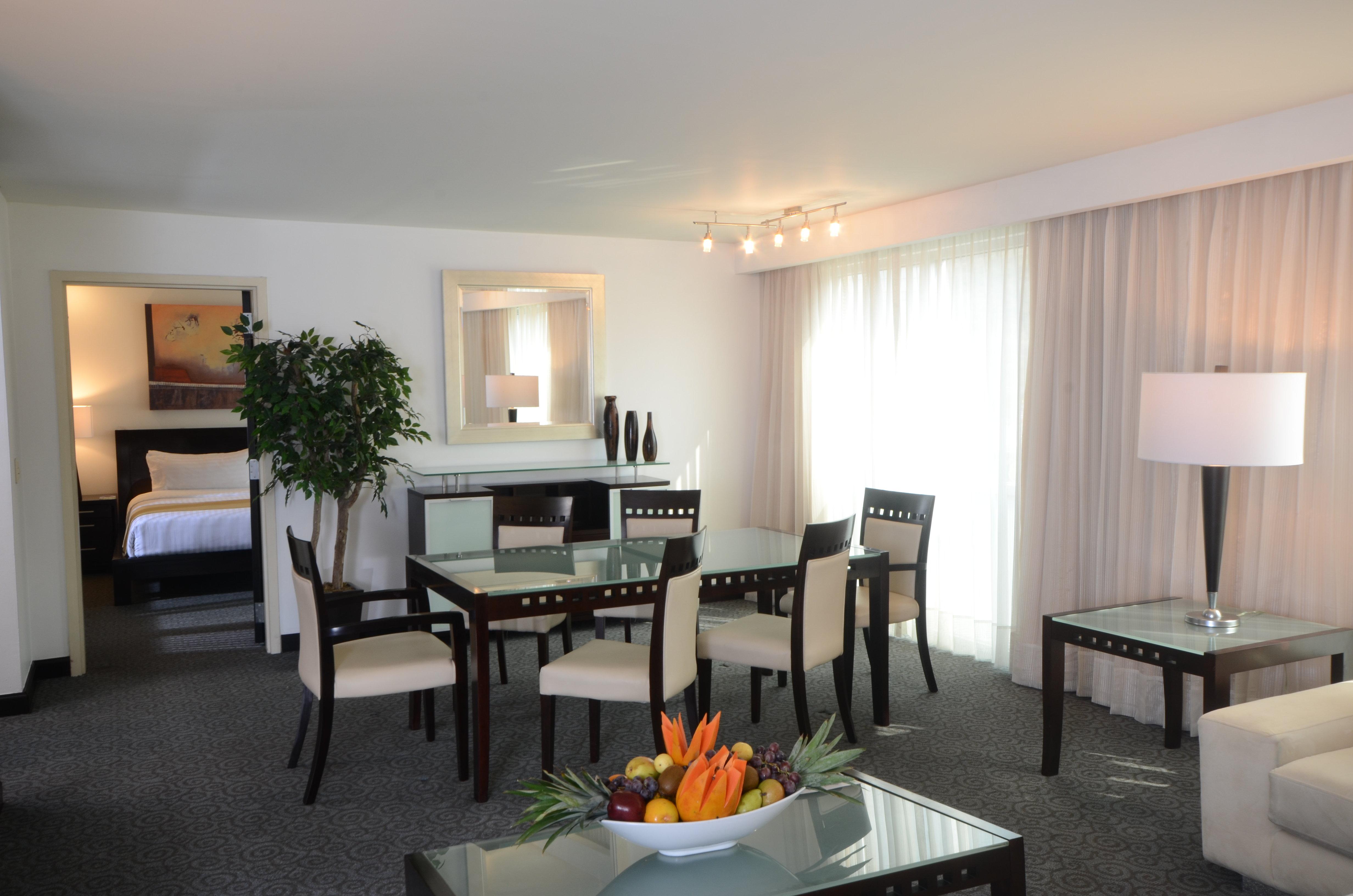 Suite Garden View King Bed