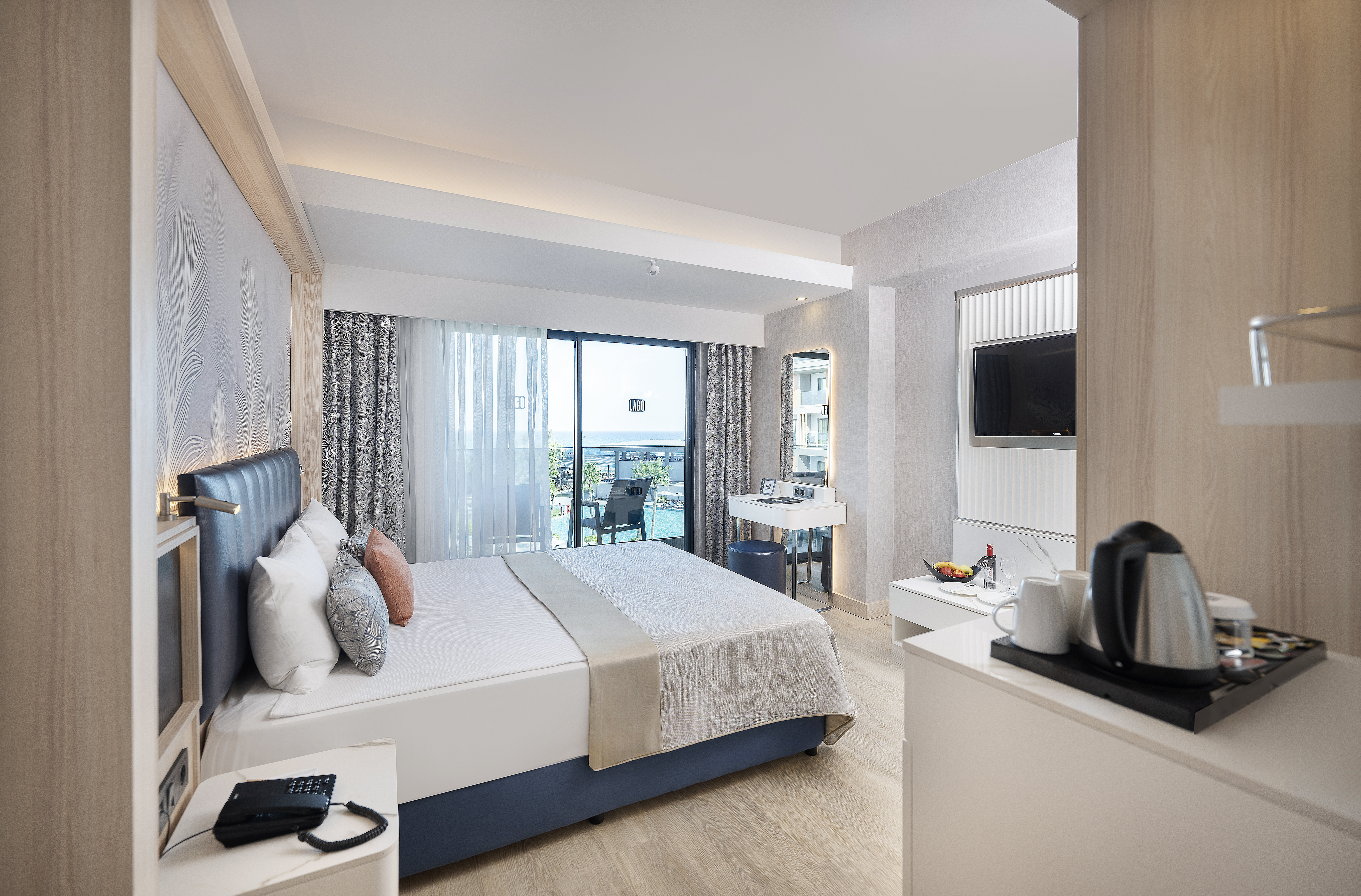 Family Room Deluxe Sea View