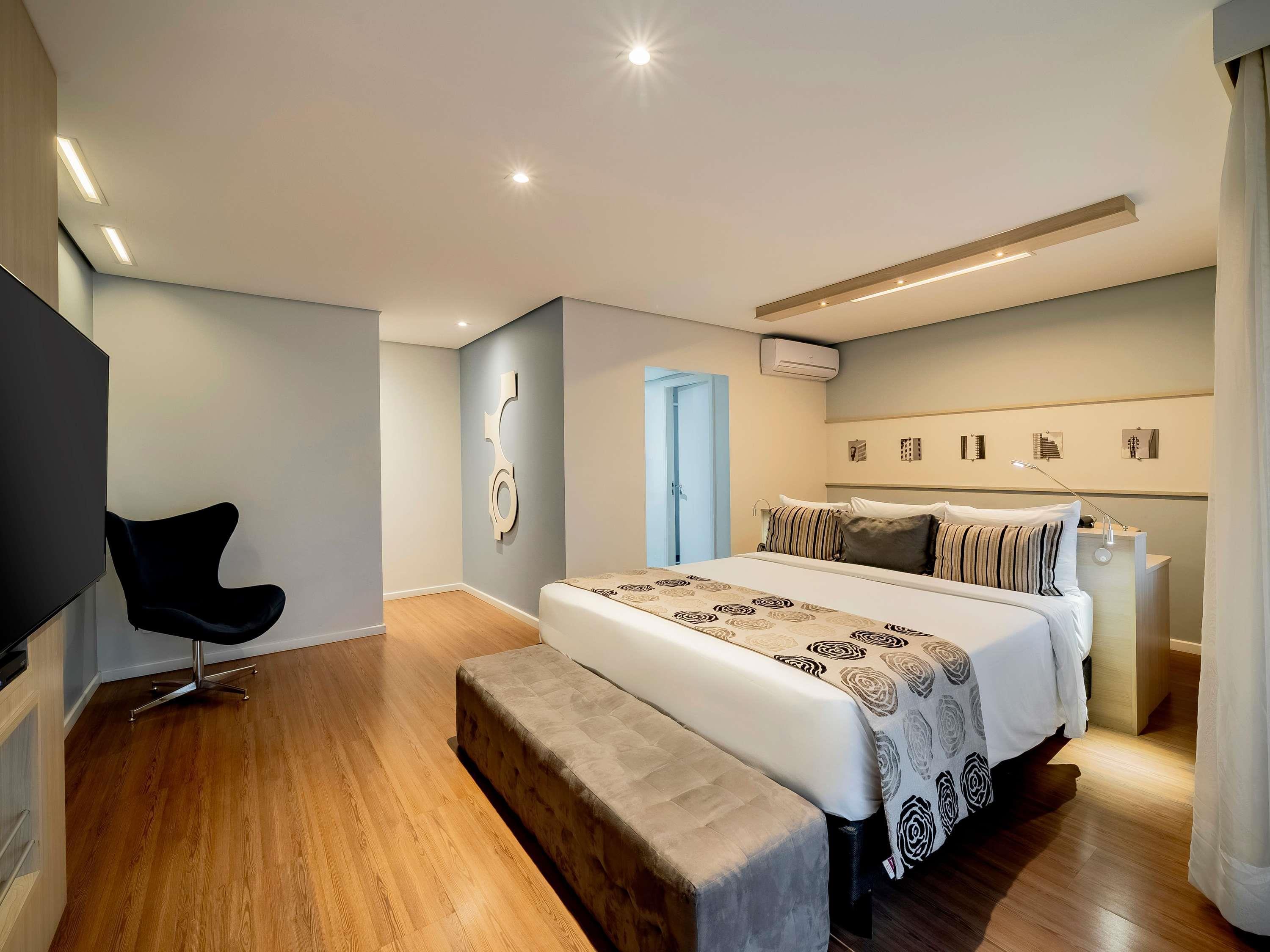 Double King Size Bed