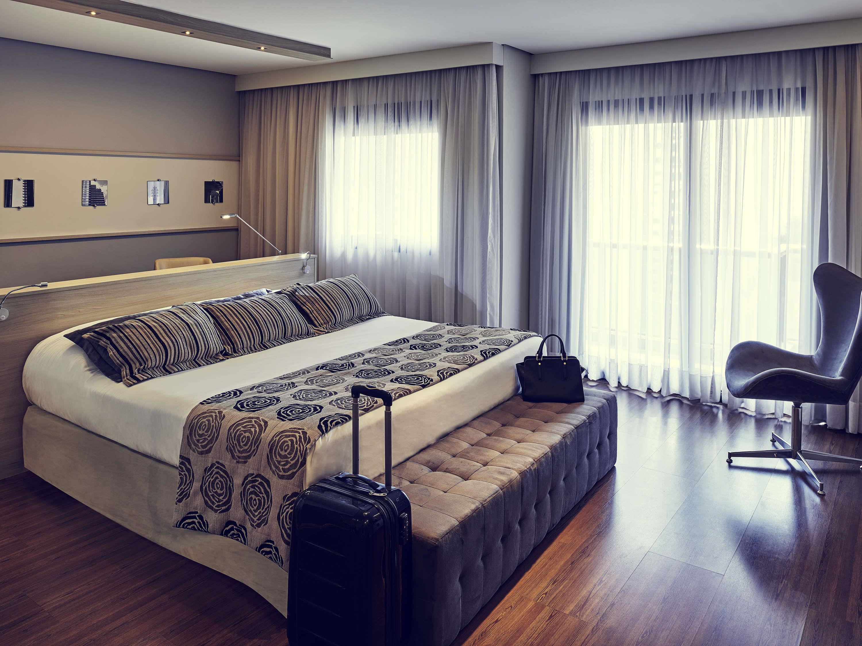 Double Superior King Bed