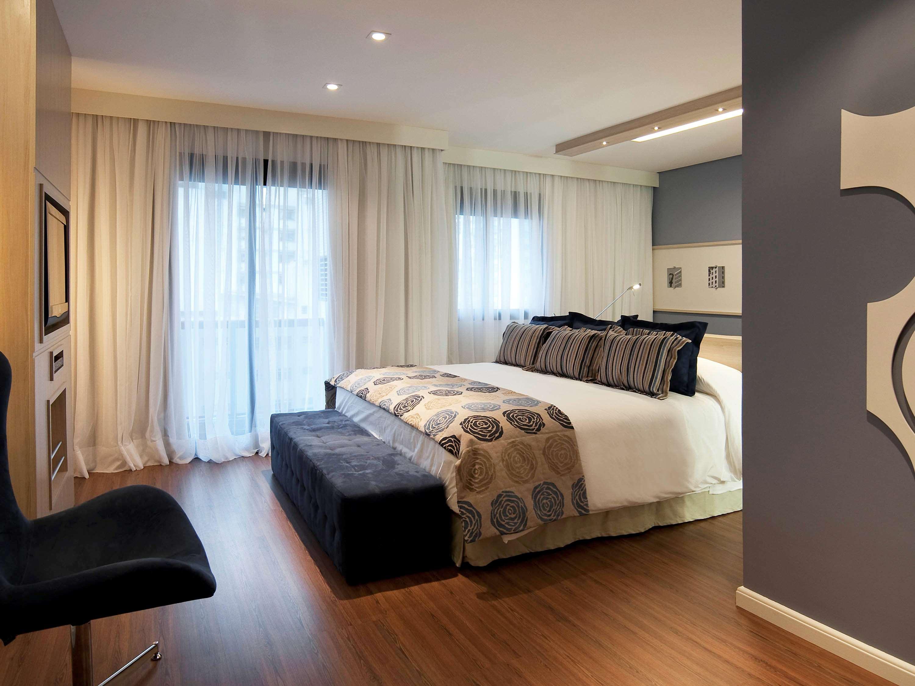 Double King Size Bed