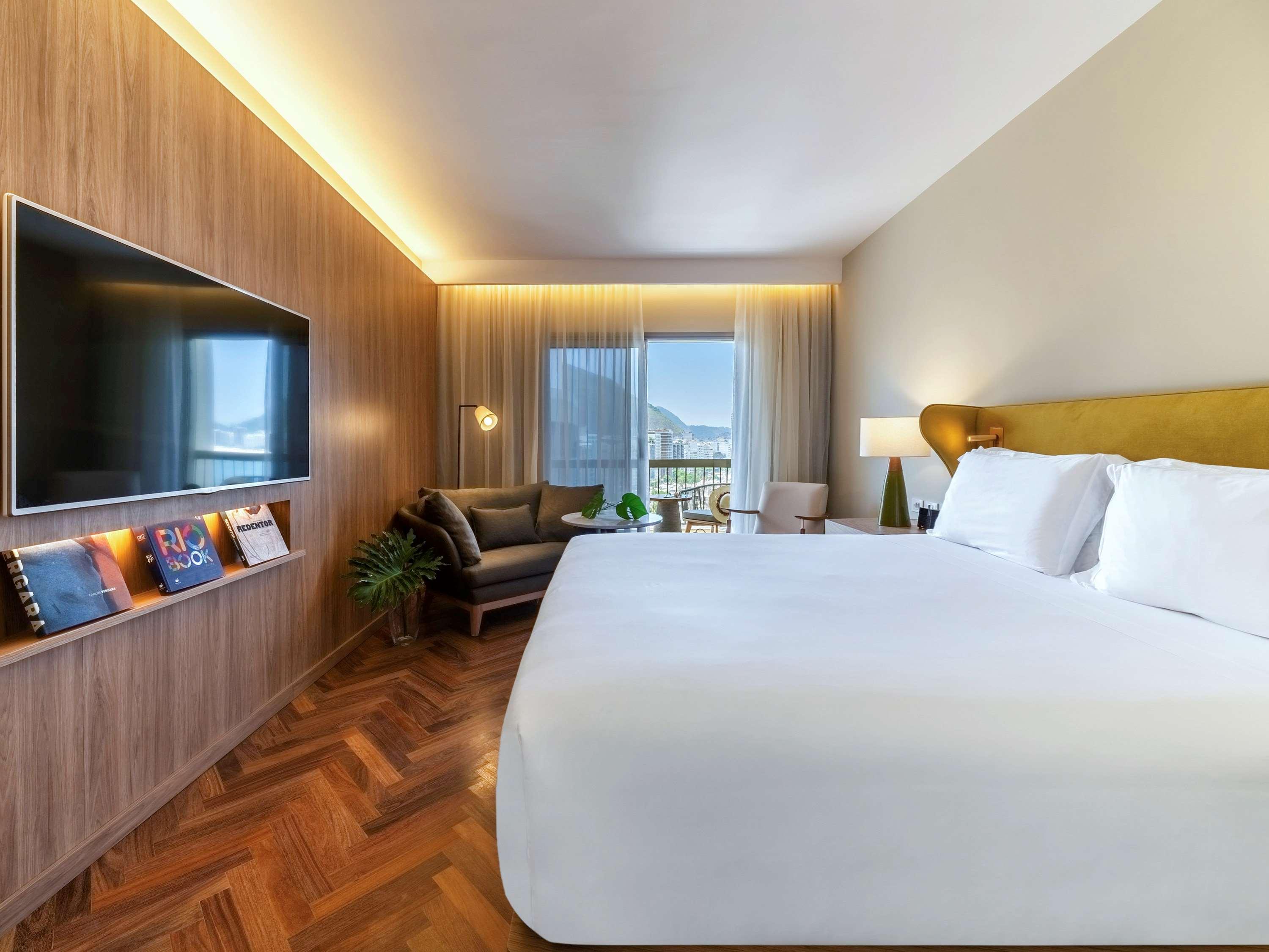 Double Sea View King Bed