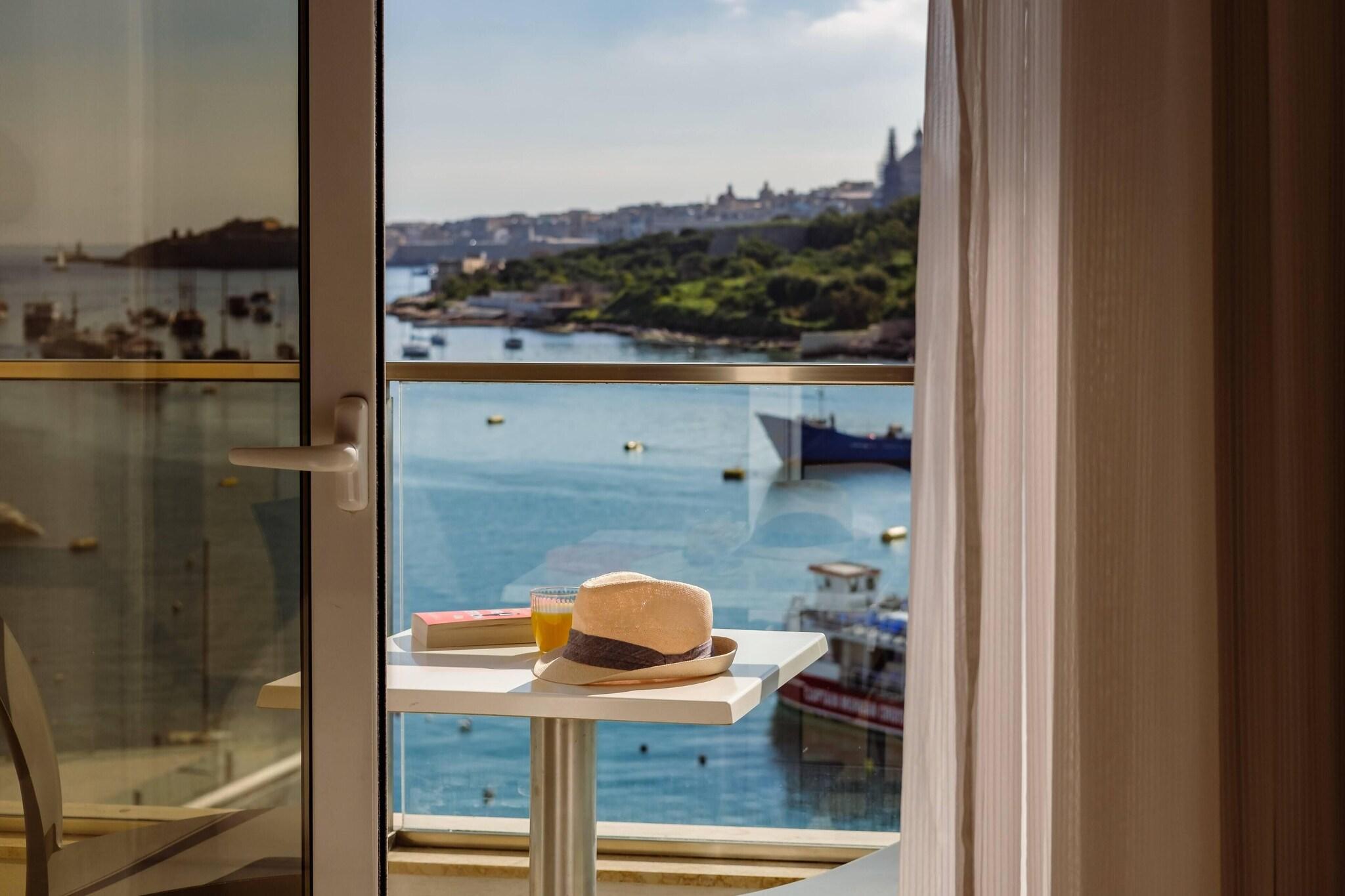 Double or Twin Sea View