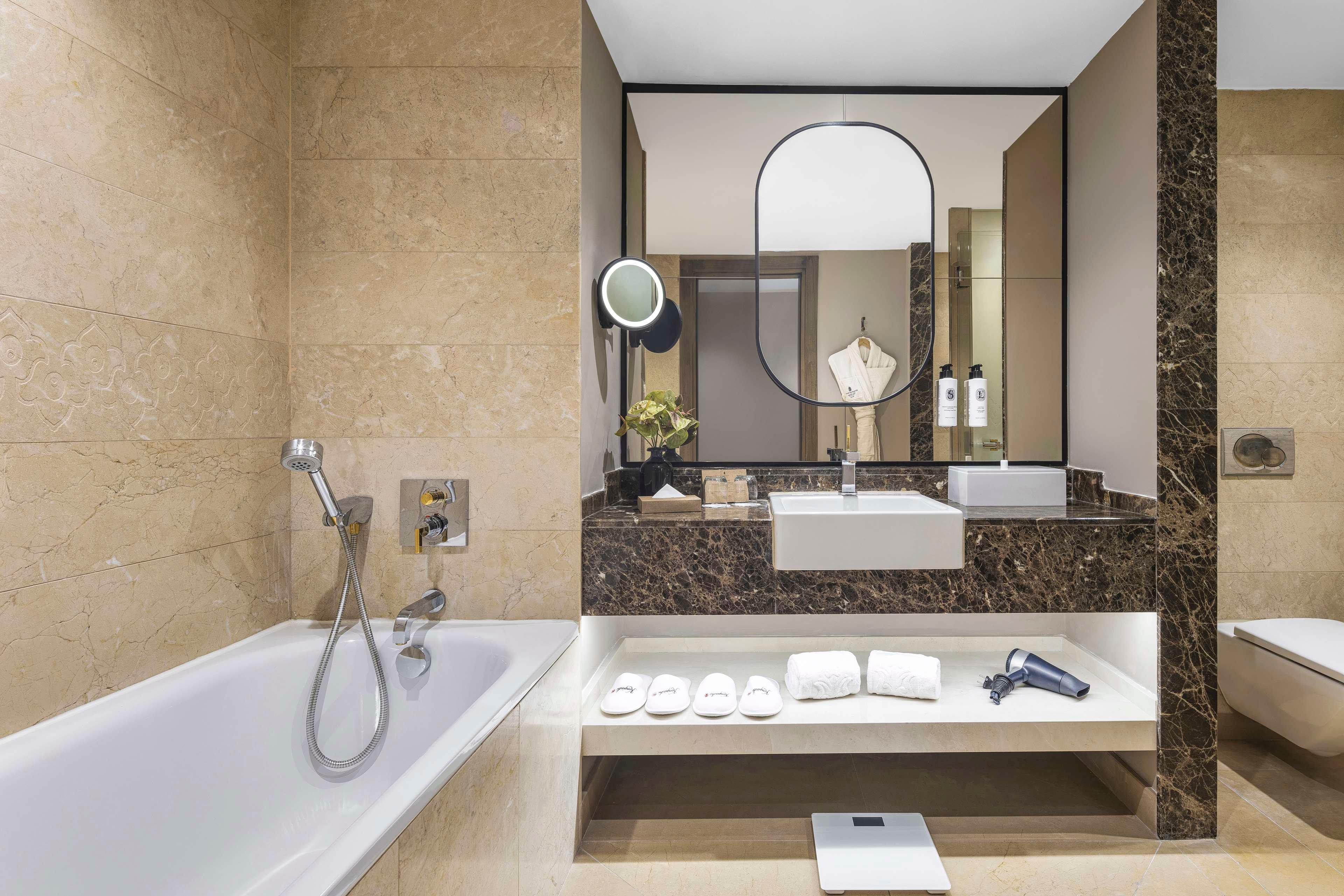 Room Superior King Bed