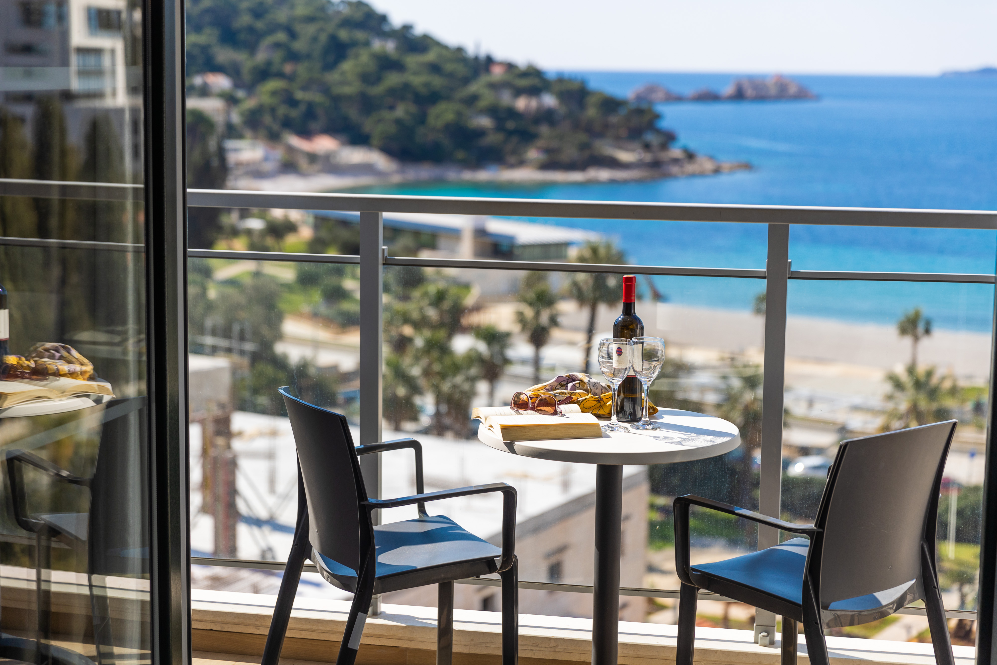 Double Side Sea View with Balcony