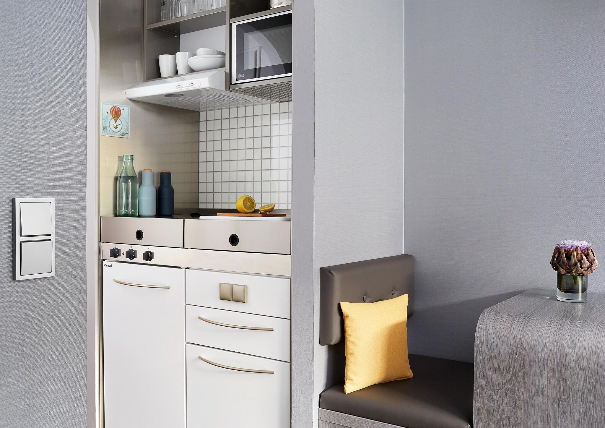 Apartment with Kitchenette