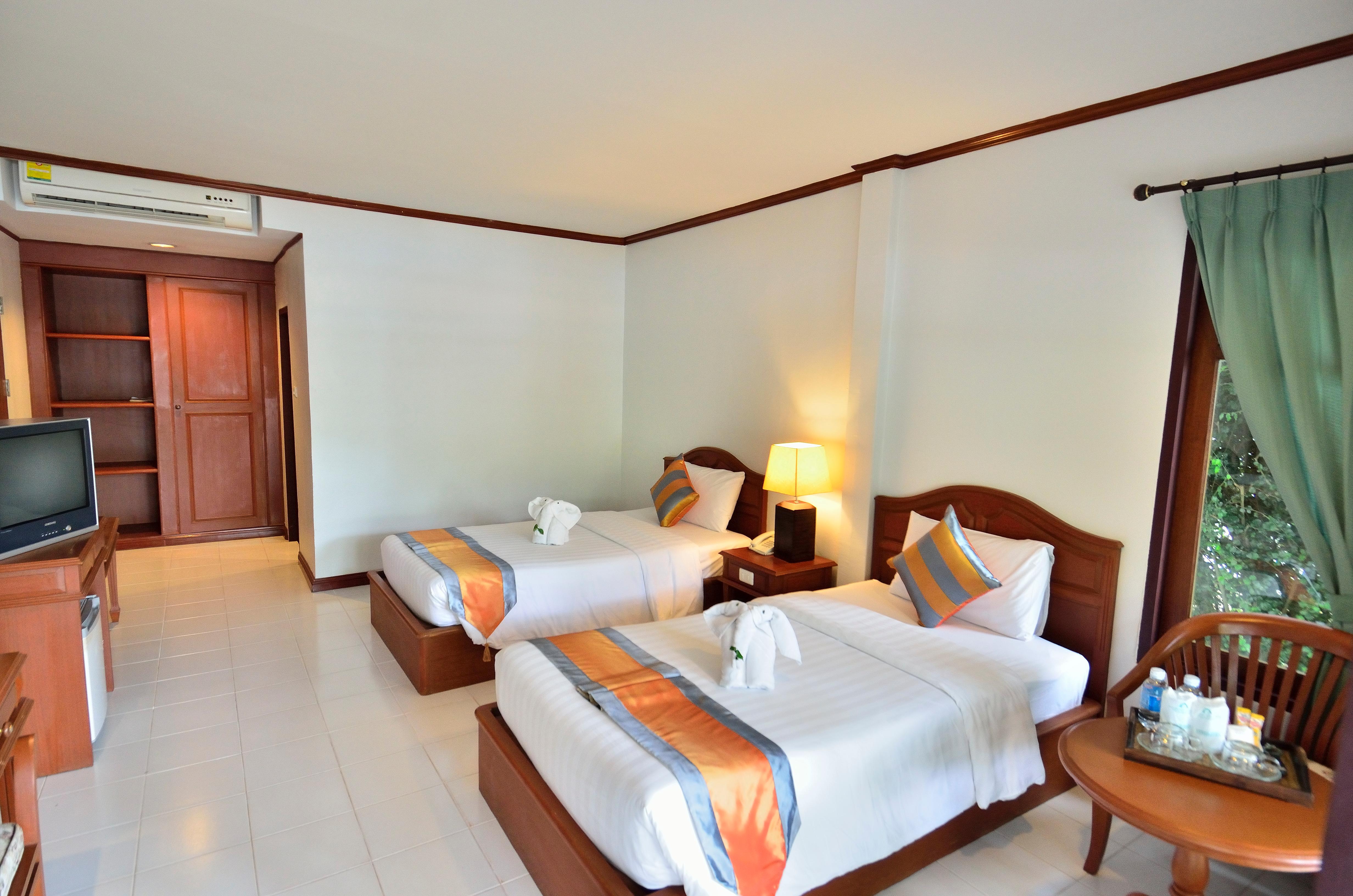 Double or Twin Standard