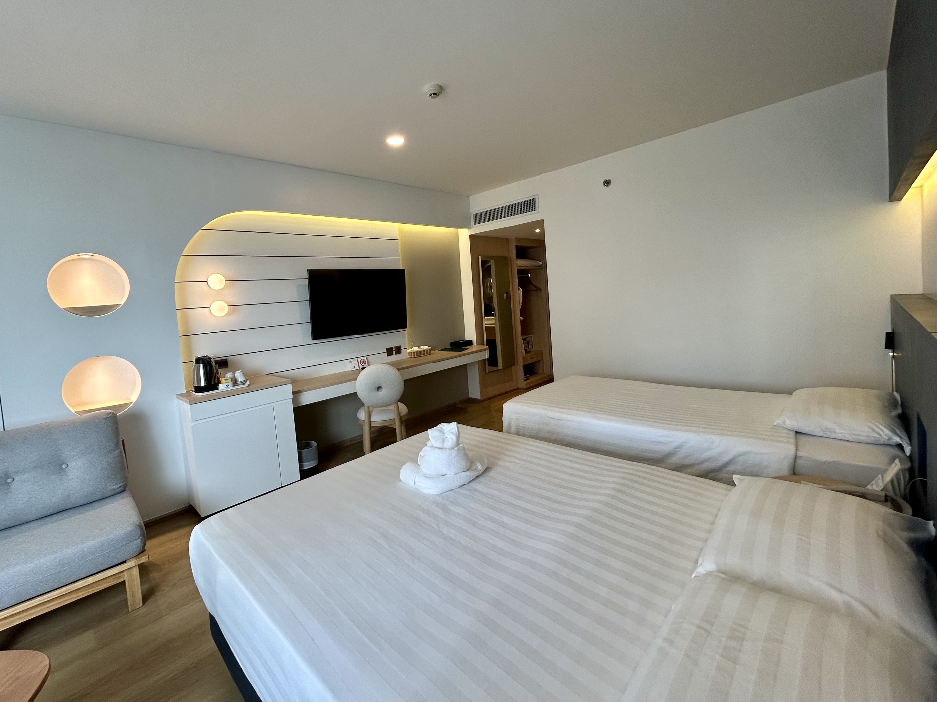 Double or Twin Deluxe