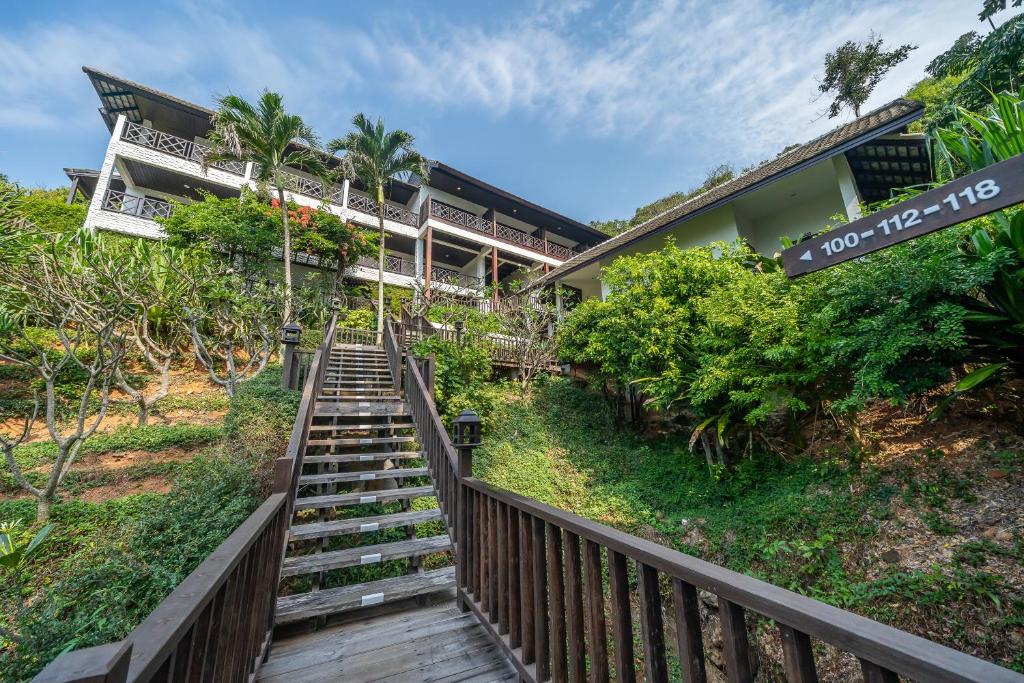 Double or Twin Classic Mountain View