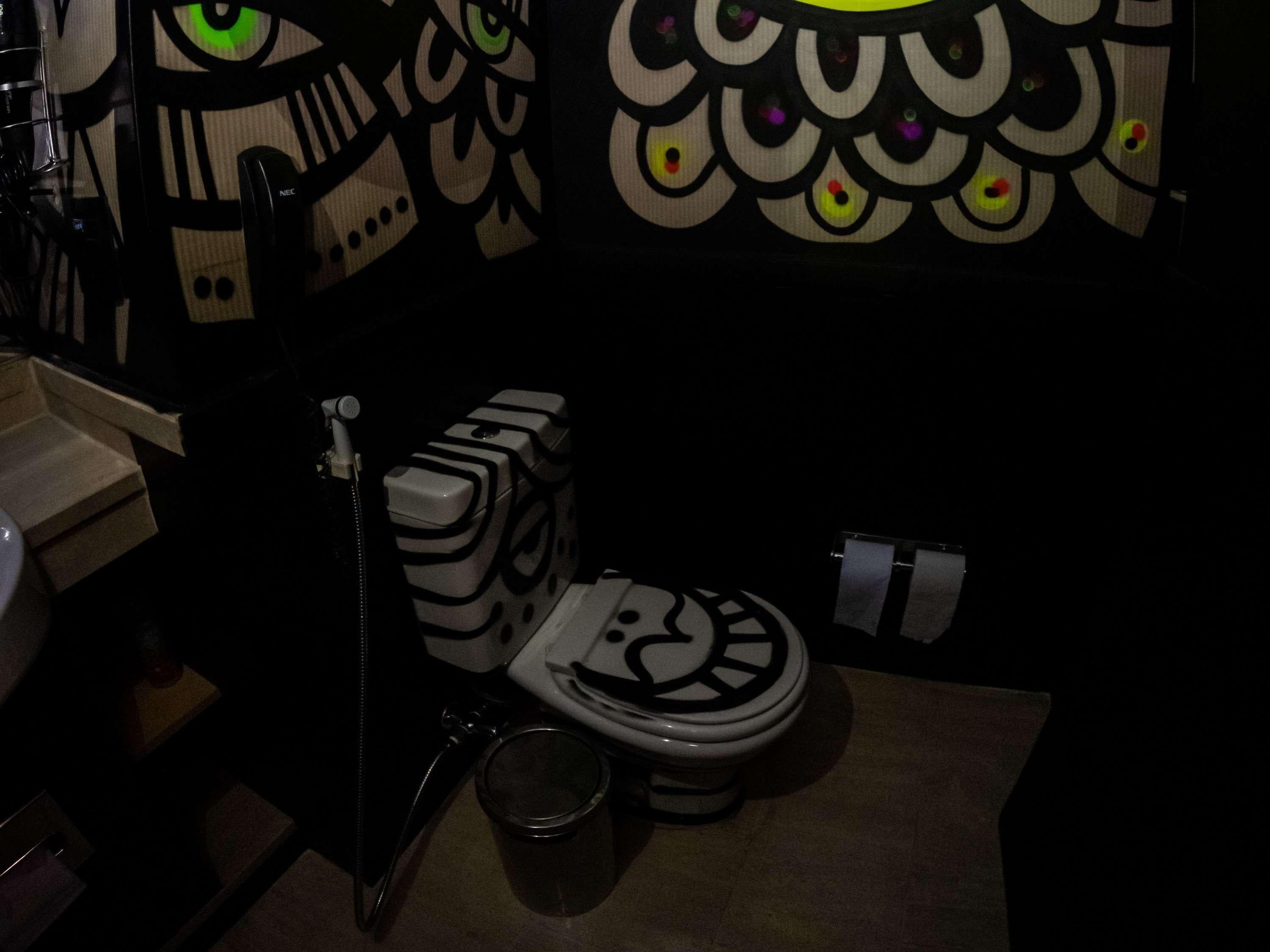 Double Queen Size Bed