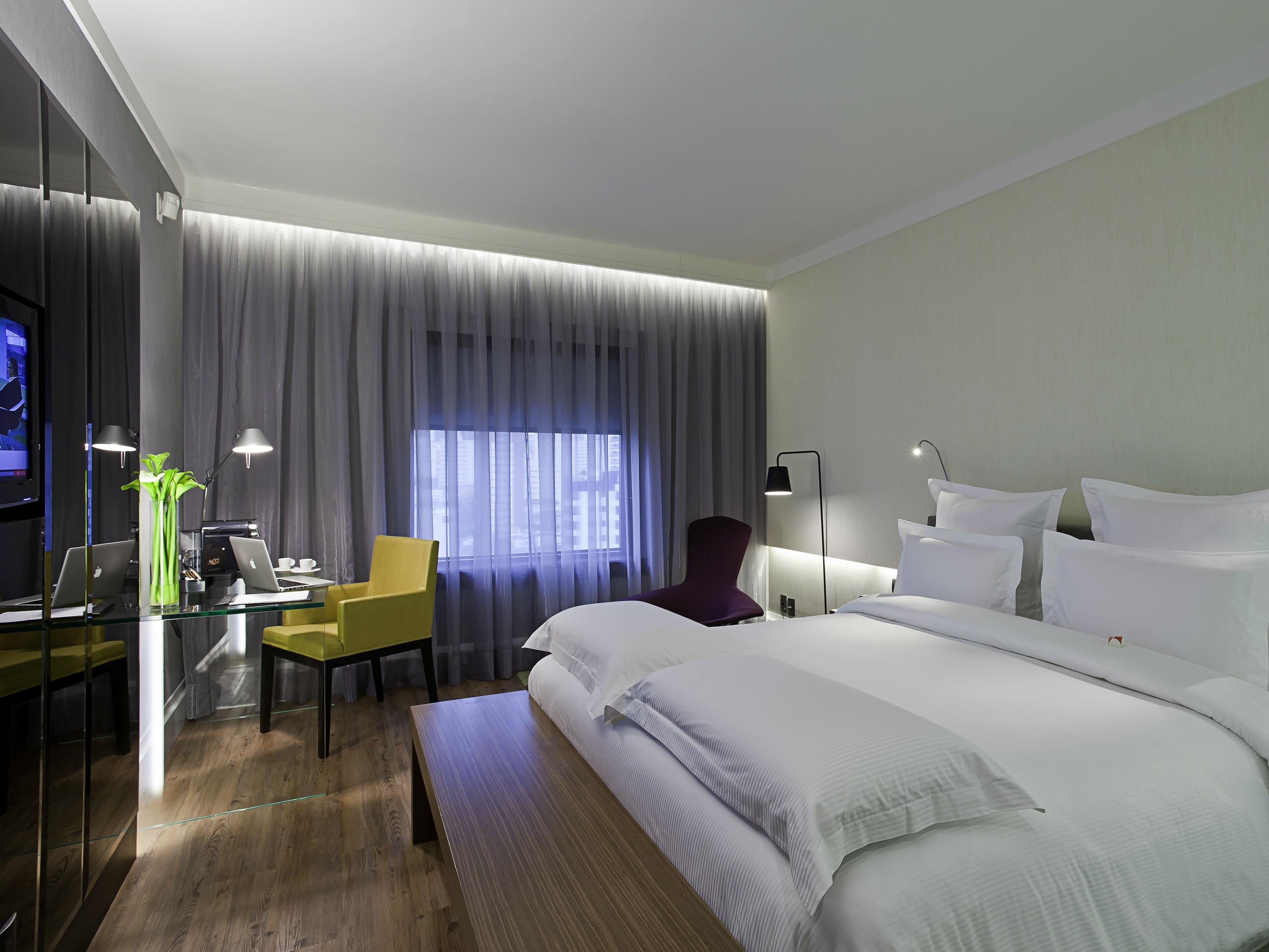 Double Queen Size Bed