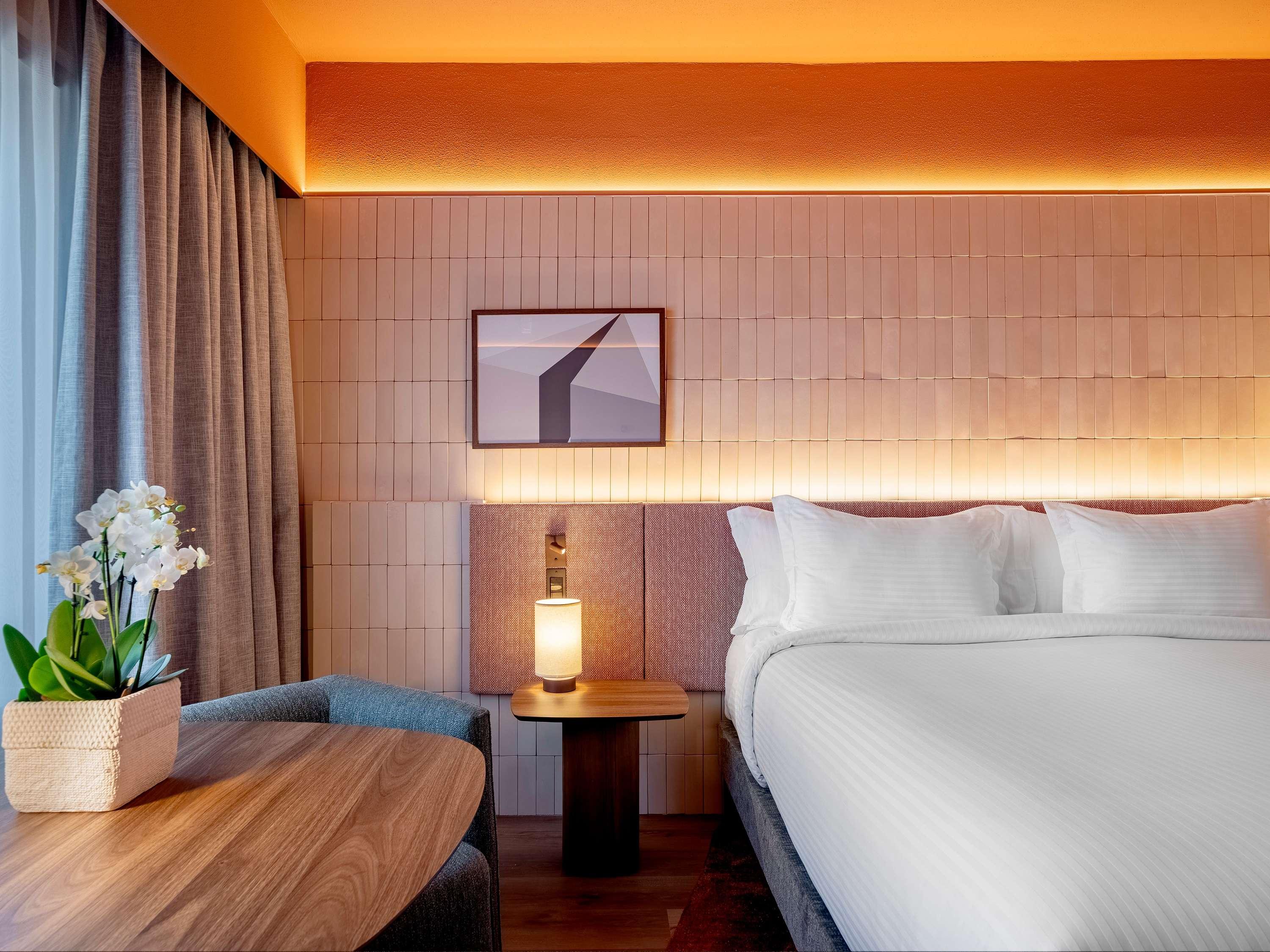 Double Queen Size Bed