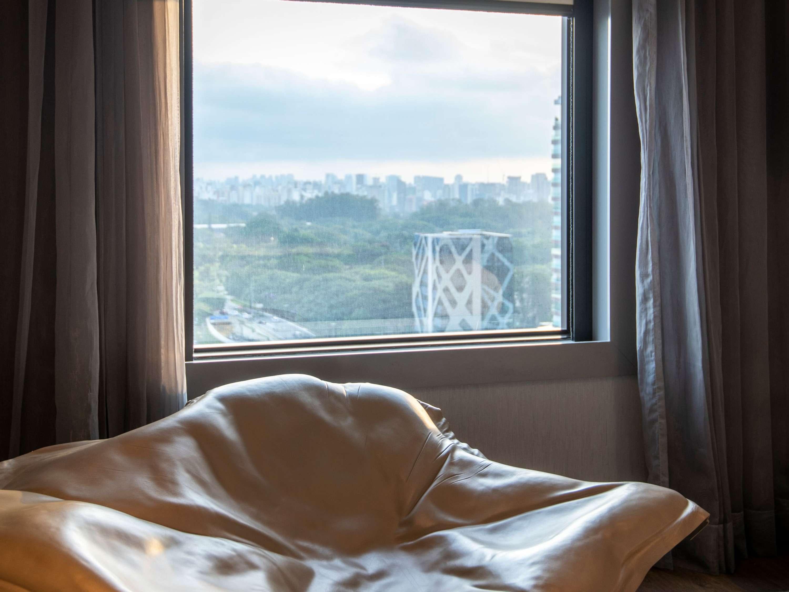 Double Queen Size Bed