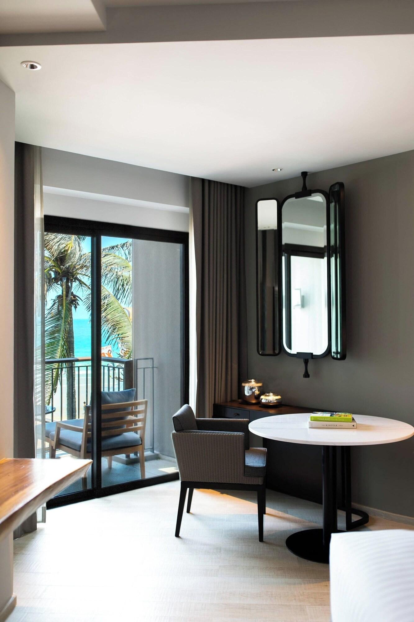 Suite King Bed One Bedroom 