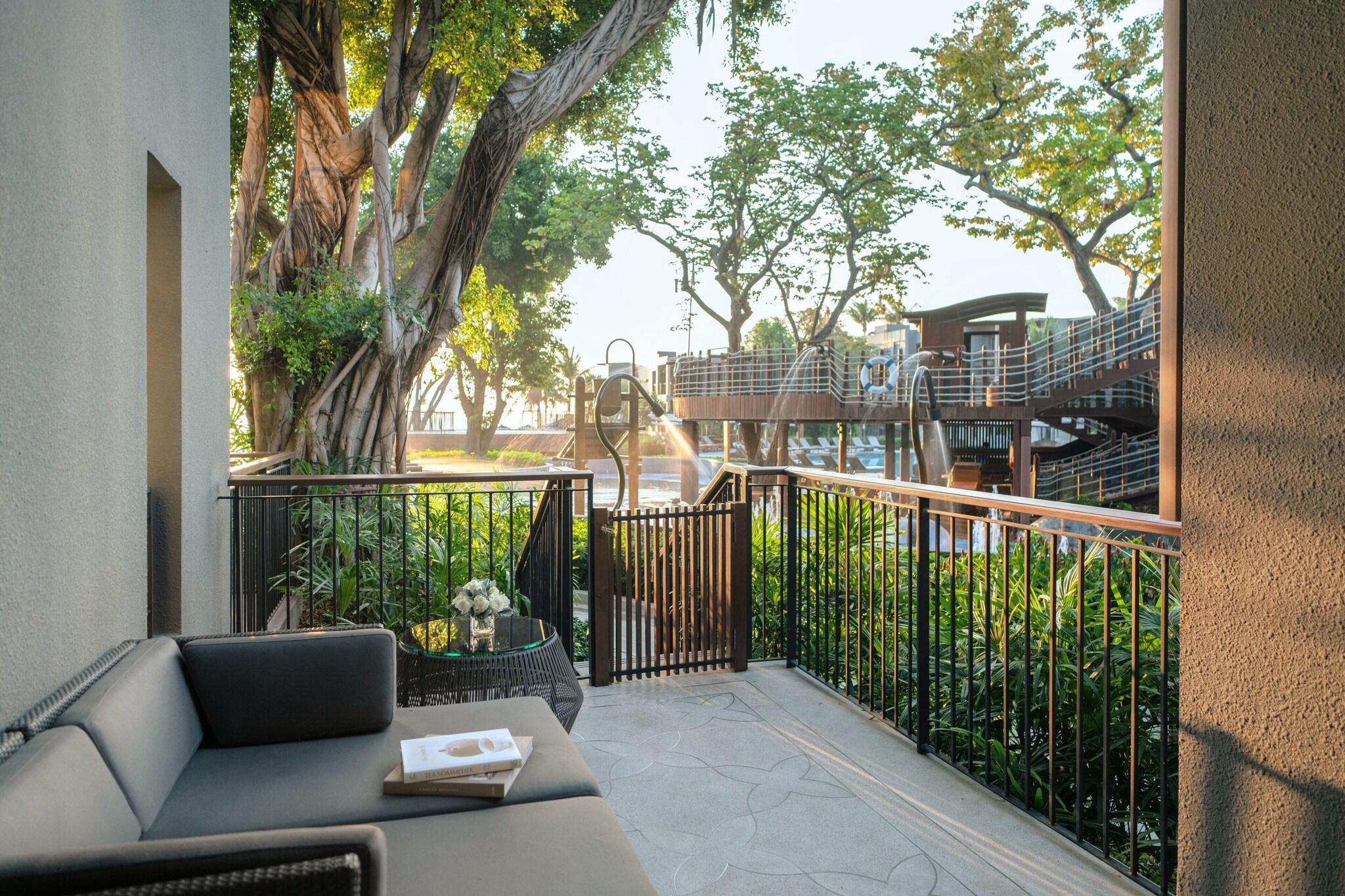 Suite King Bed One Bedroom 