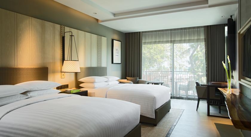 Double or Twin Deluxe Sea View