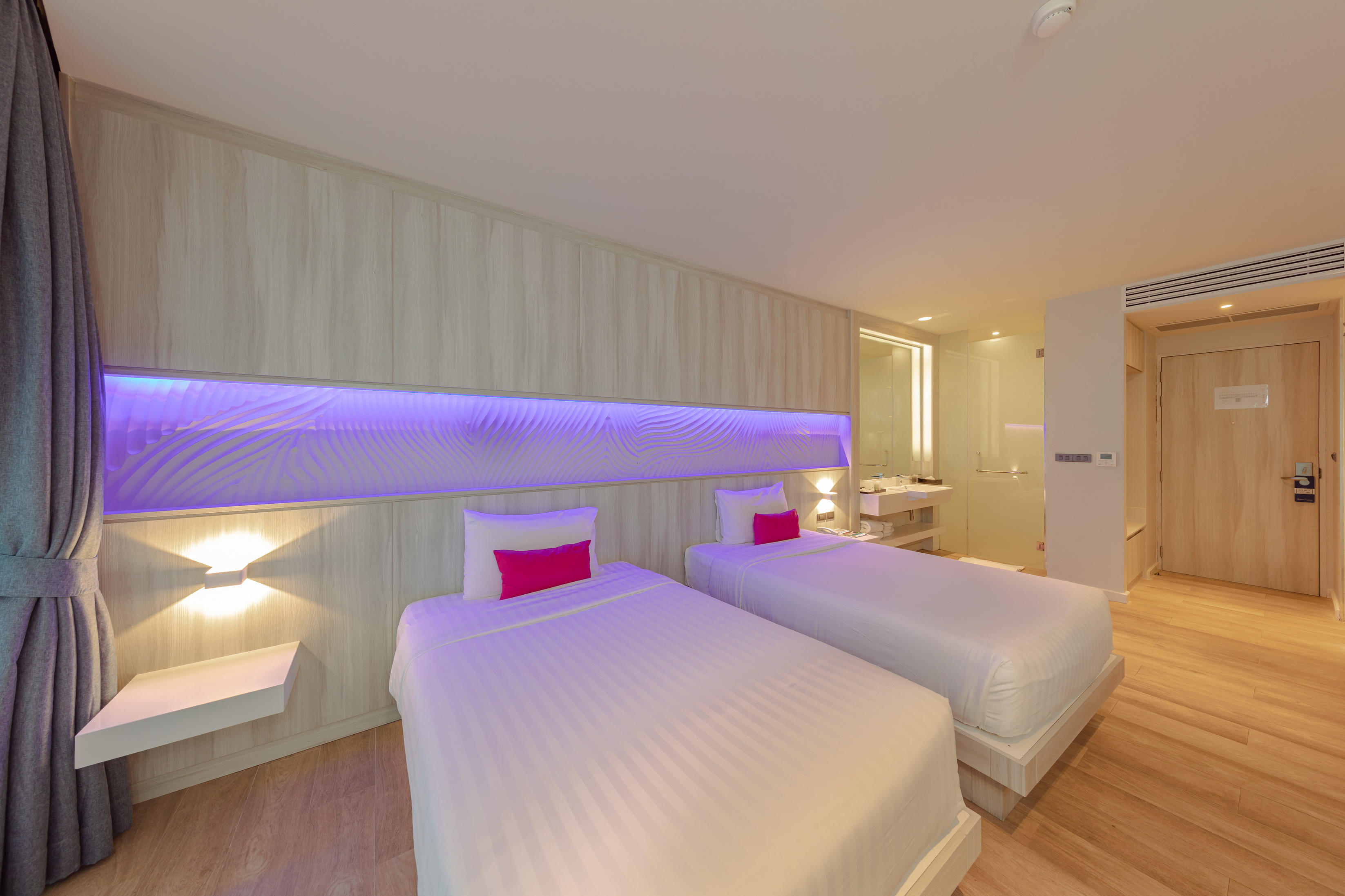 Double or Twin Deluxe Sea View