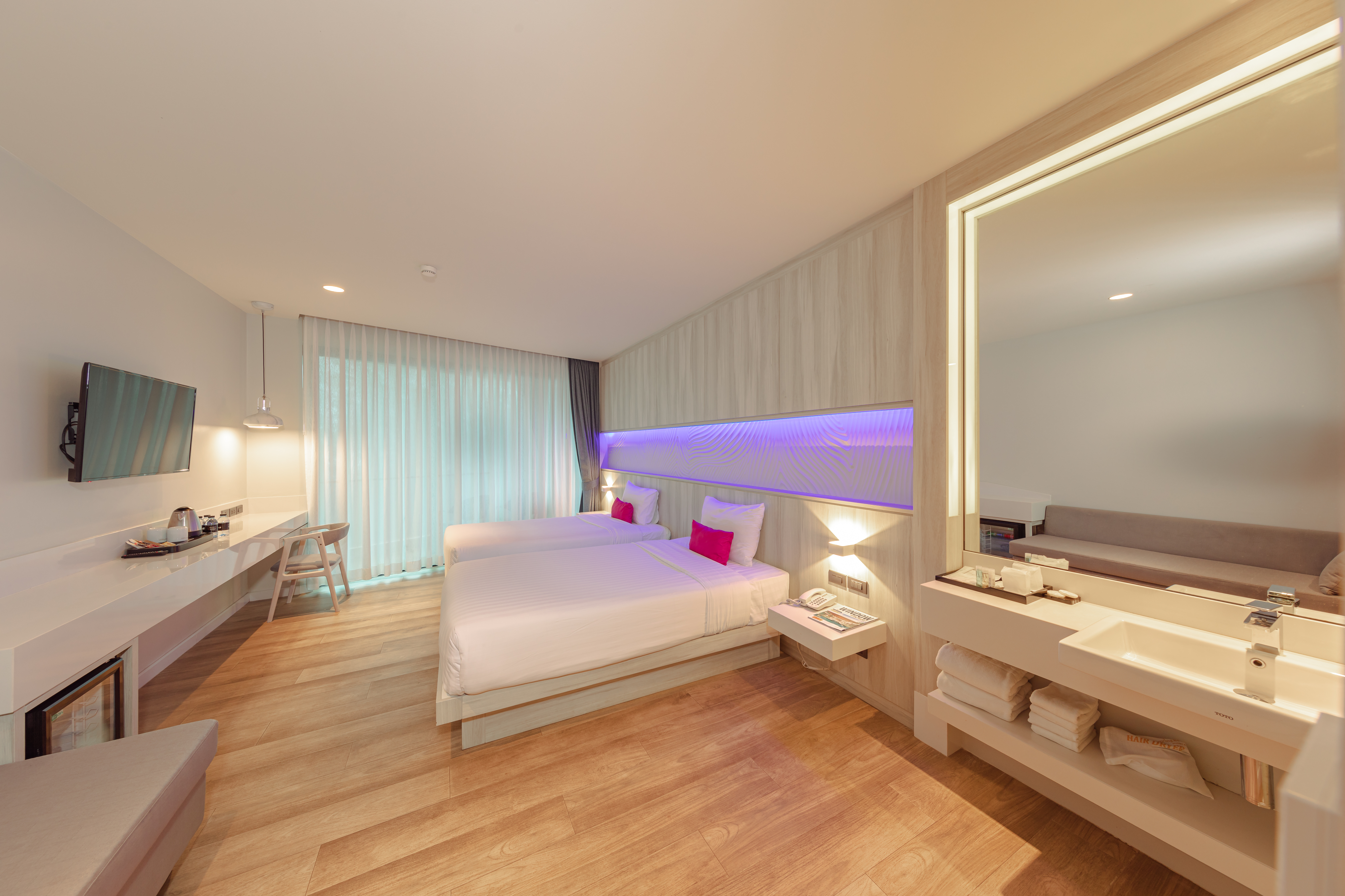 Double or Twin Deluxe Sea View