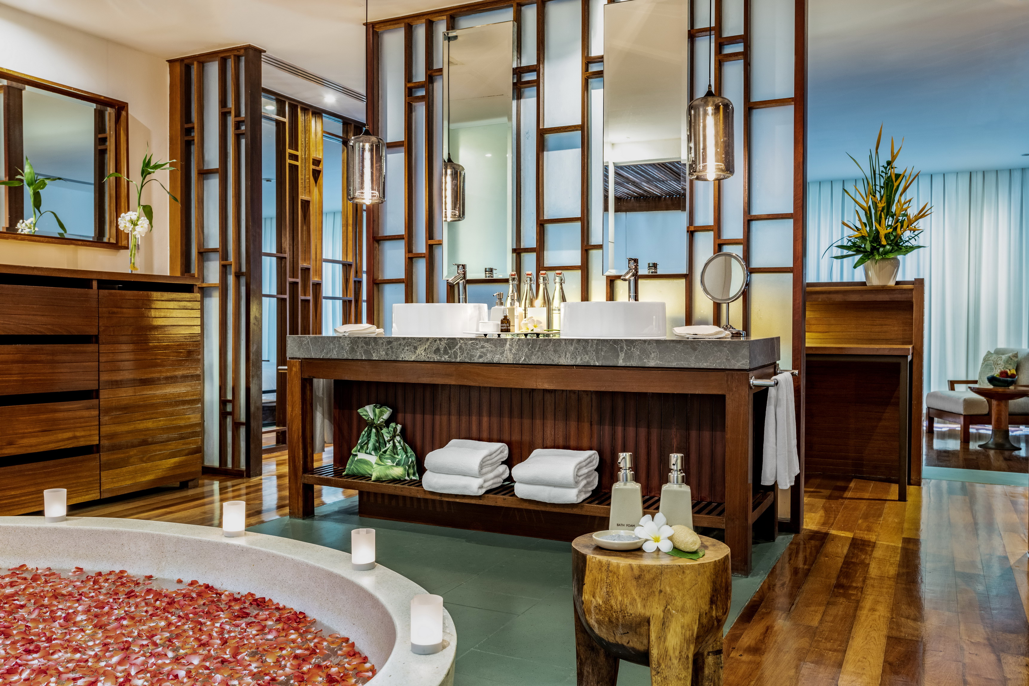 Double with Private Pool