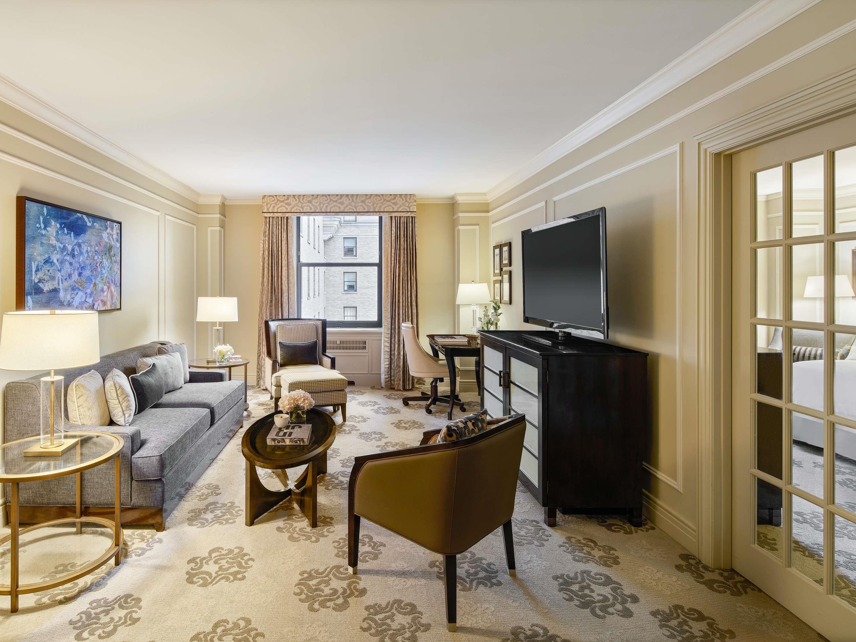 Suite King Bed One Bedroom 