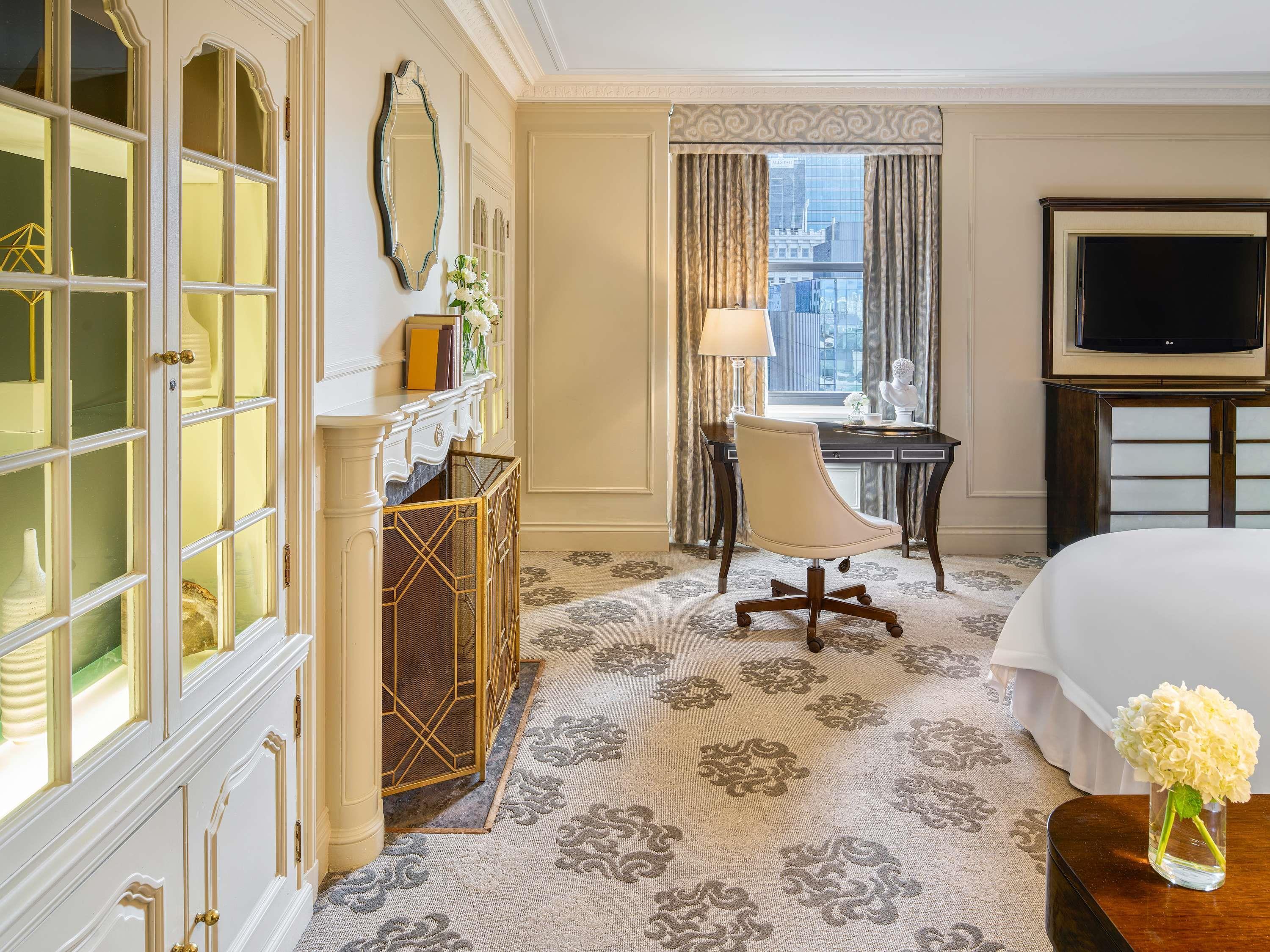 Junior Suite King Size Bed