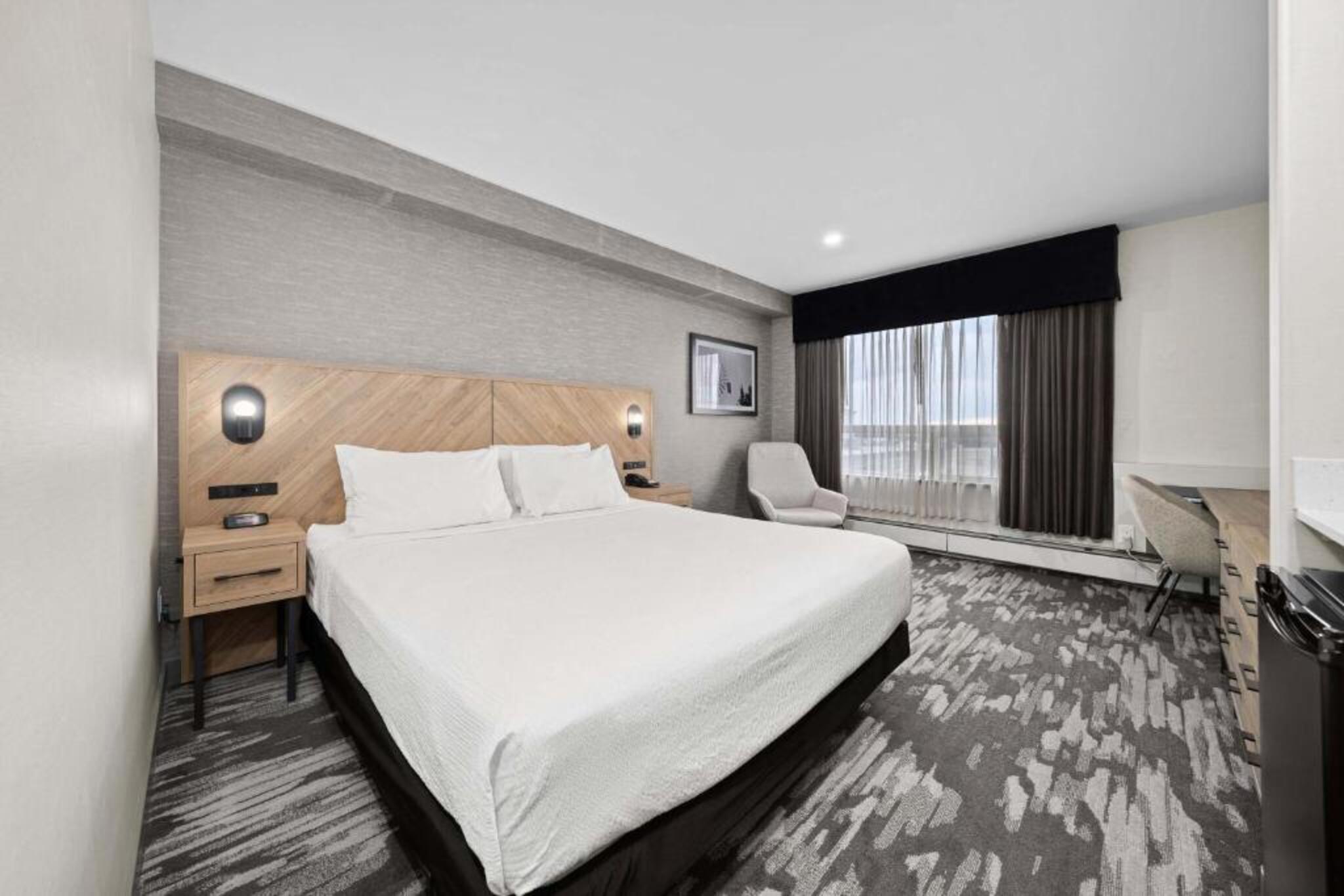 Suite King Size Bed