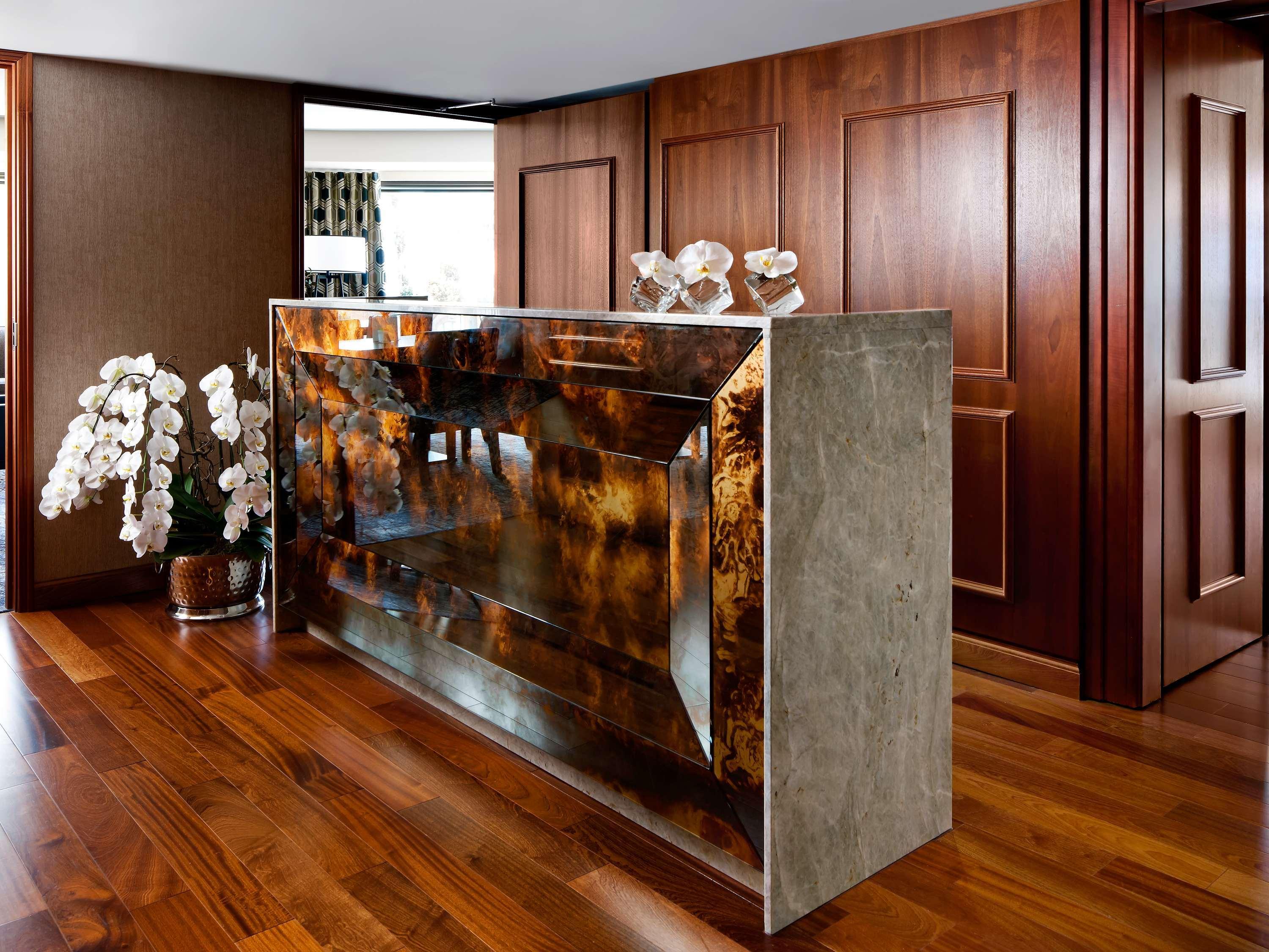 Room City View King Bed