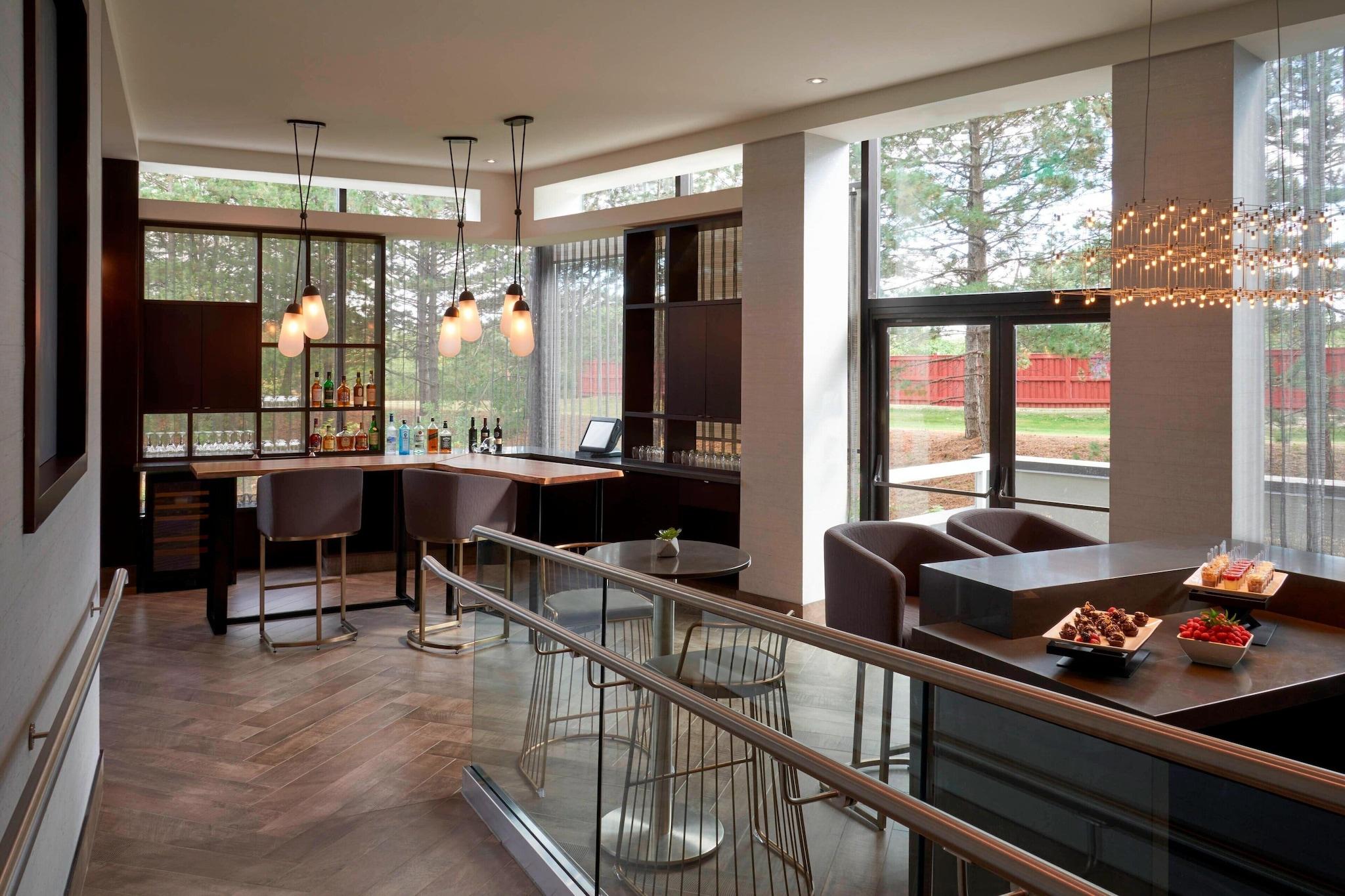 Double Club King Bed