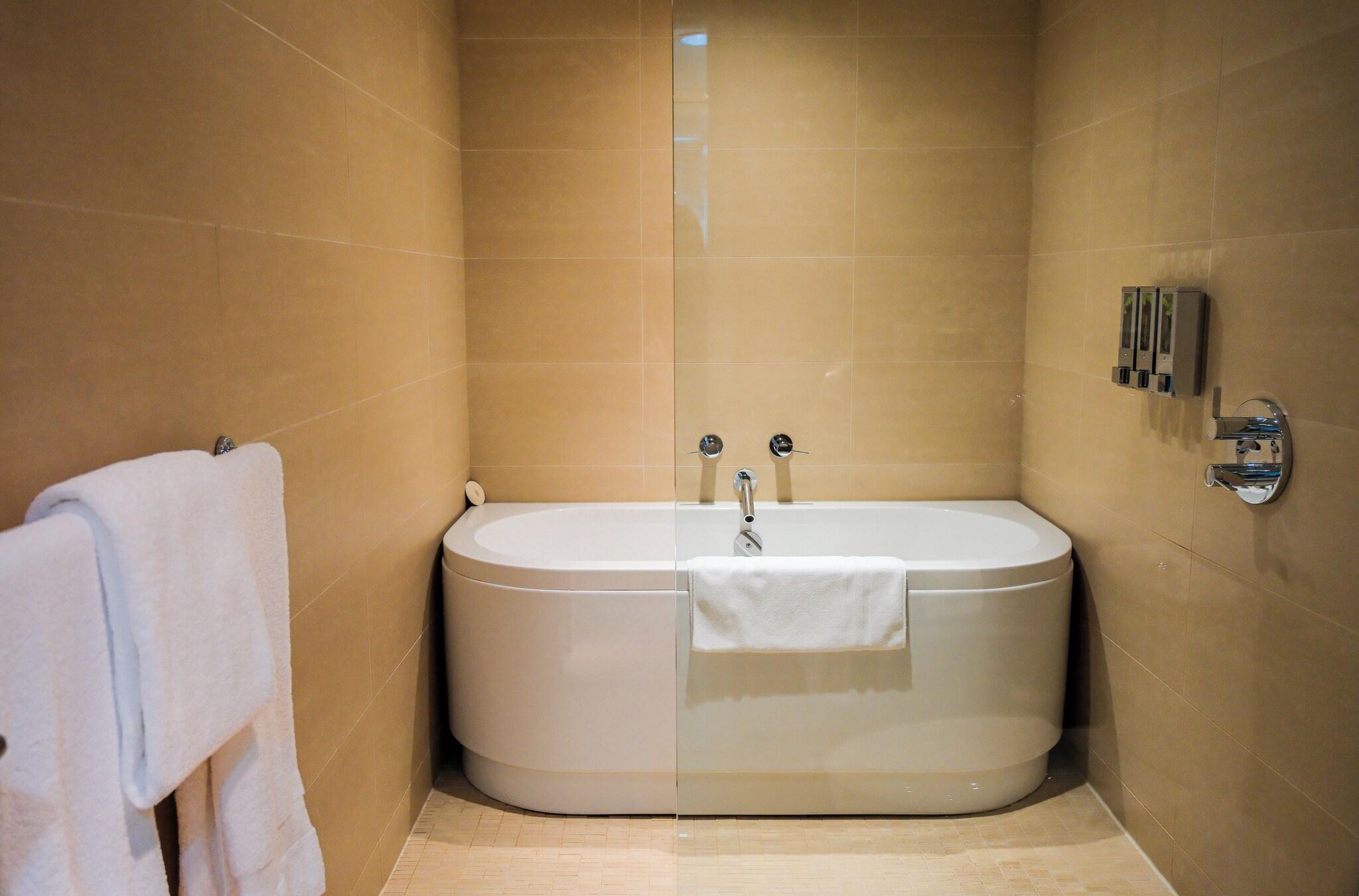 Studio King Bed One Bedroom 