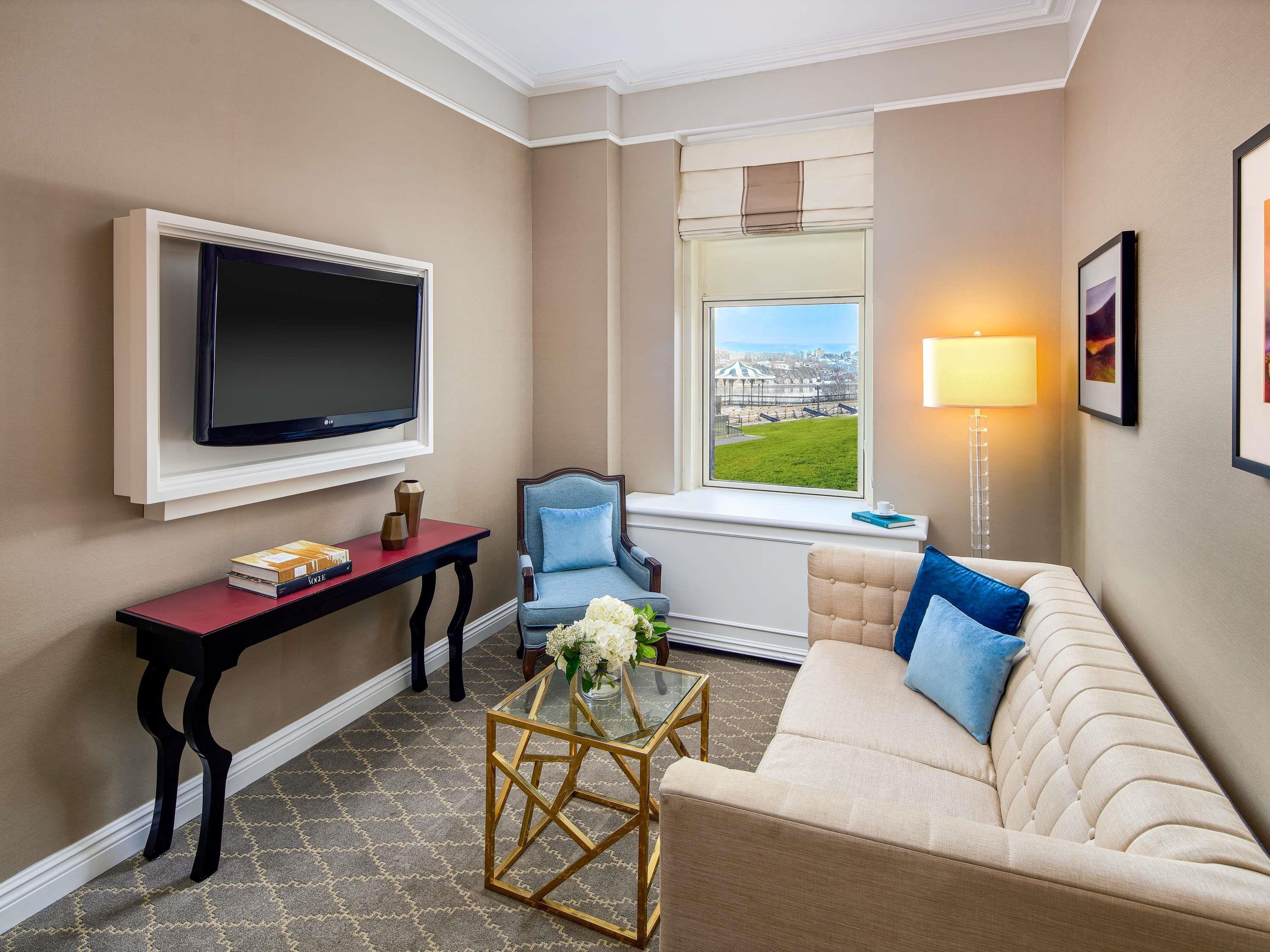 Junior Suite King Size Bed