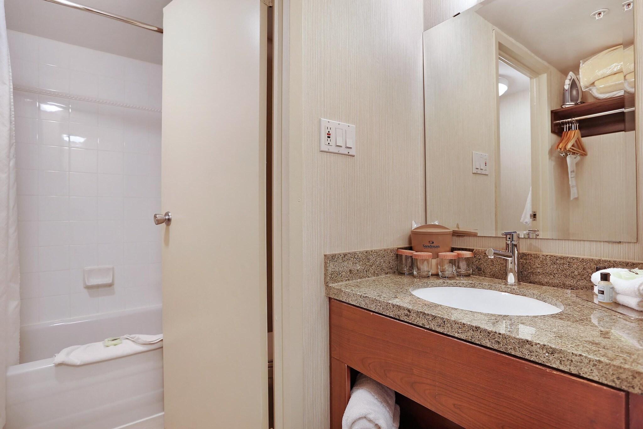 Double Queen Size Bed