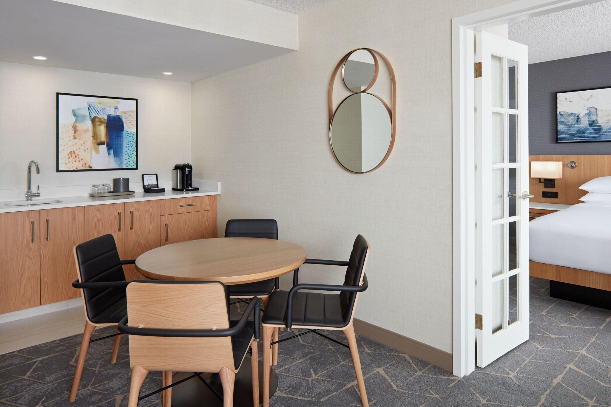 Suite King Bed One Bedroom 