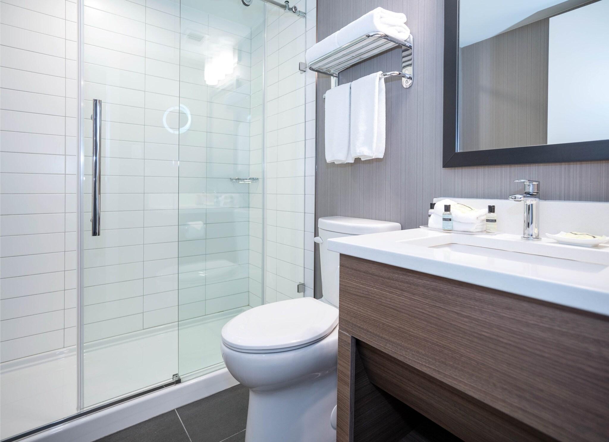 Double Queen Size Bed