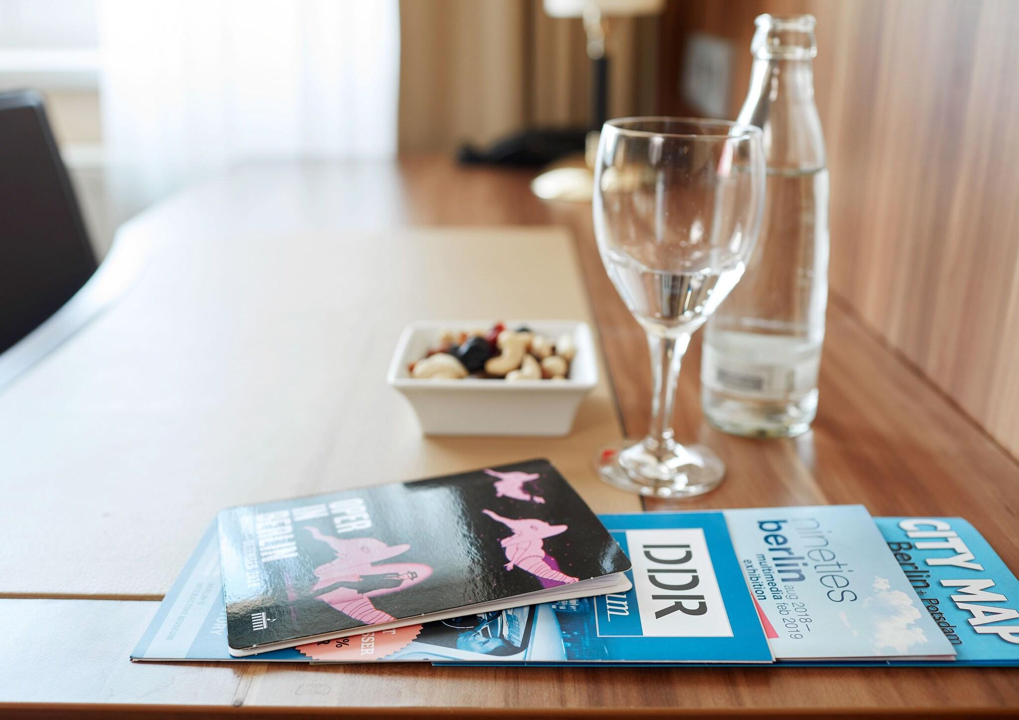 Apartment with Kitchenette