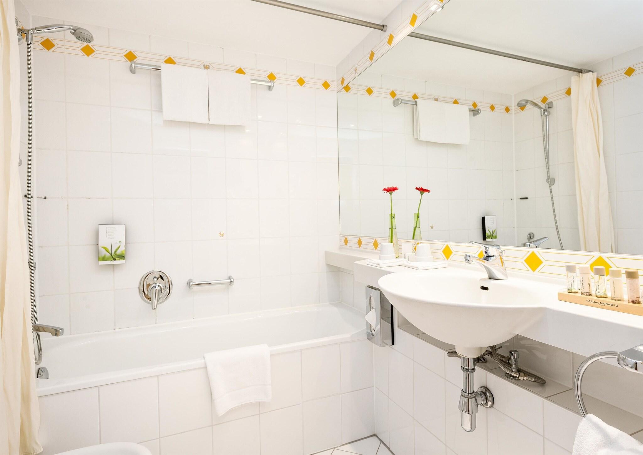 Apartment with Kitchenette