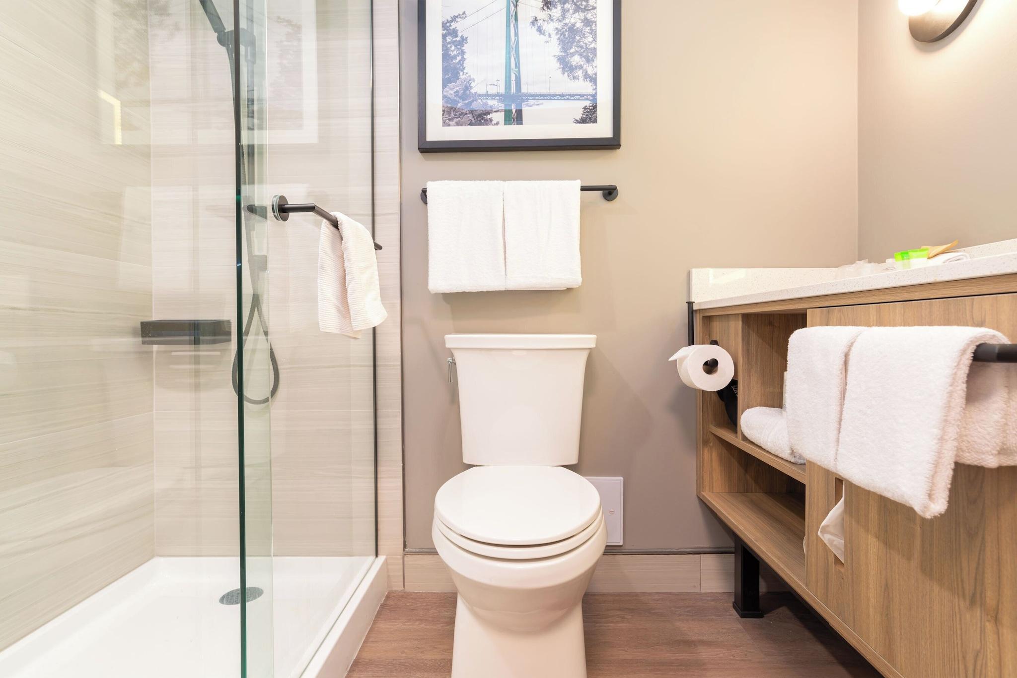 Suite Queen Size Bed