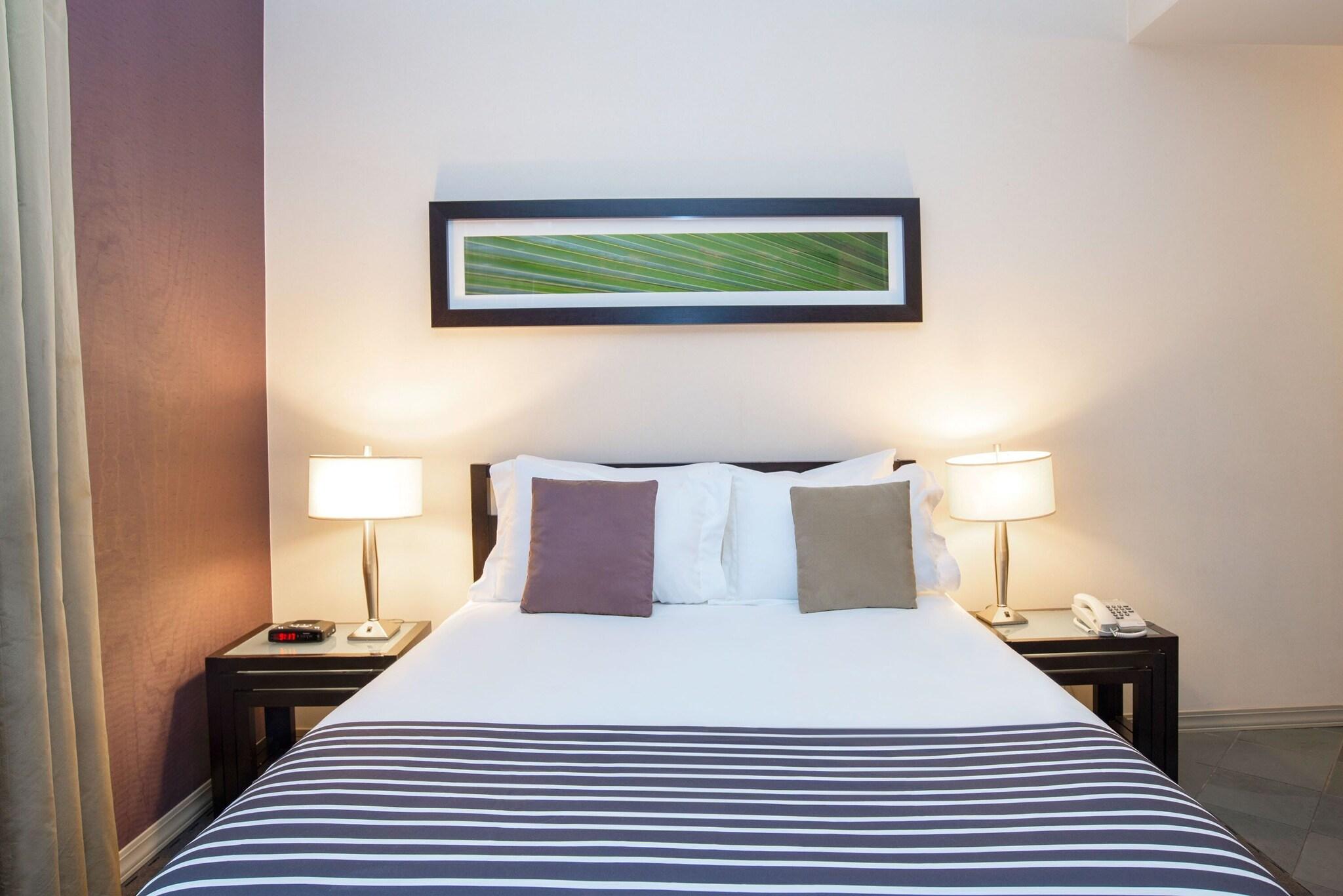 Studio Queen Size Bed