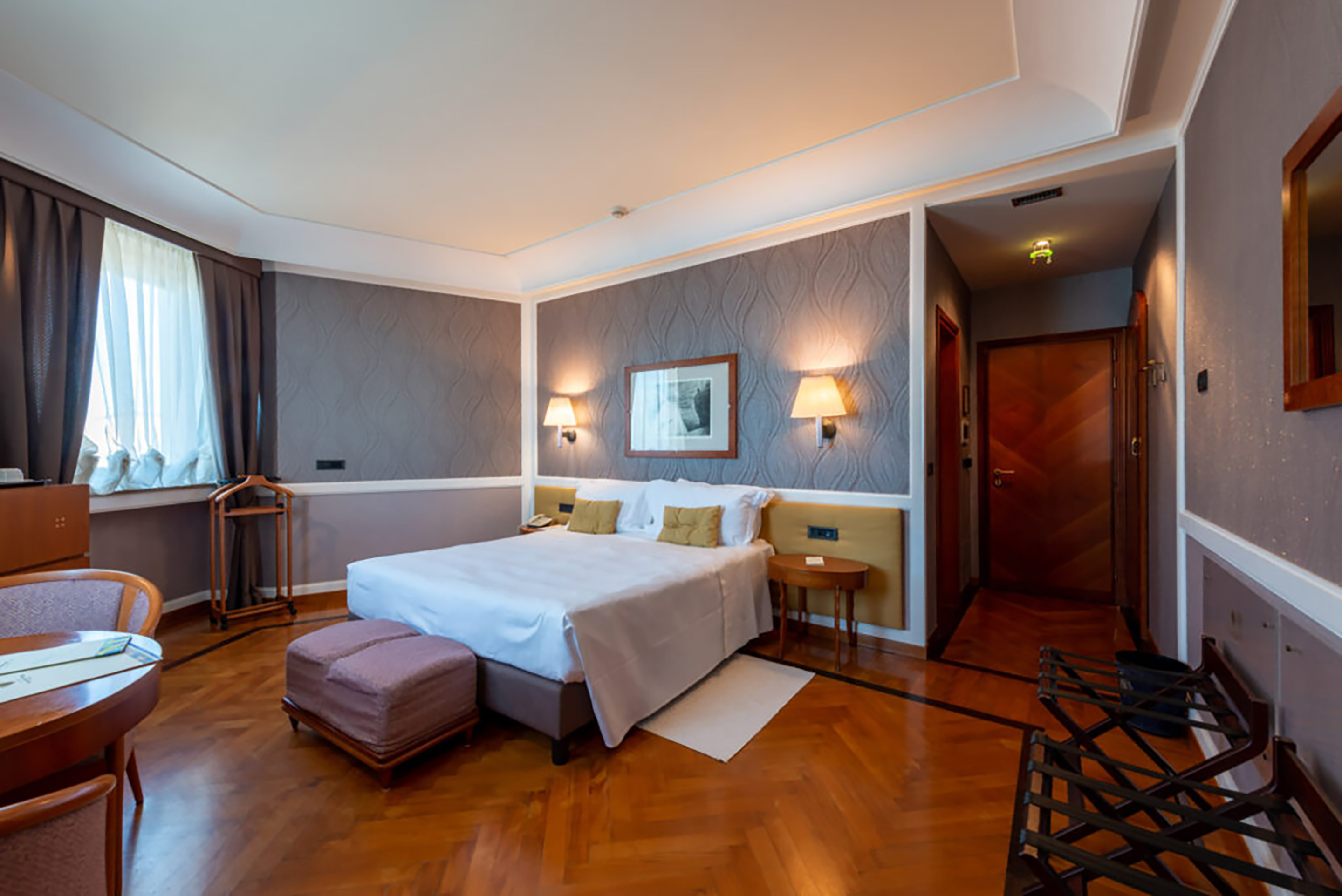 Double or Twin Deluxe Sea View