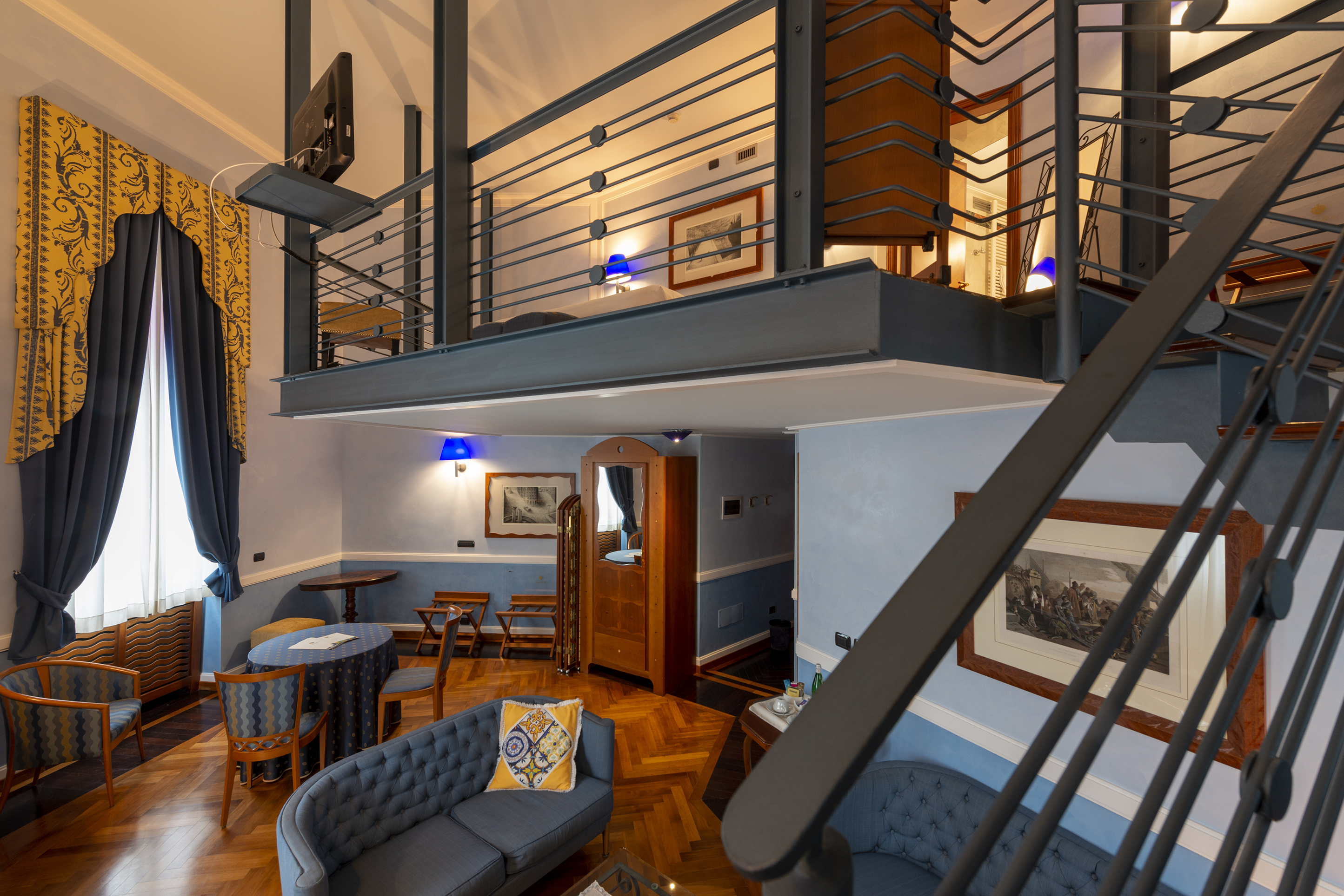 Suite Deluxe King Bed