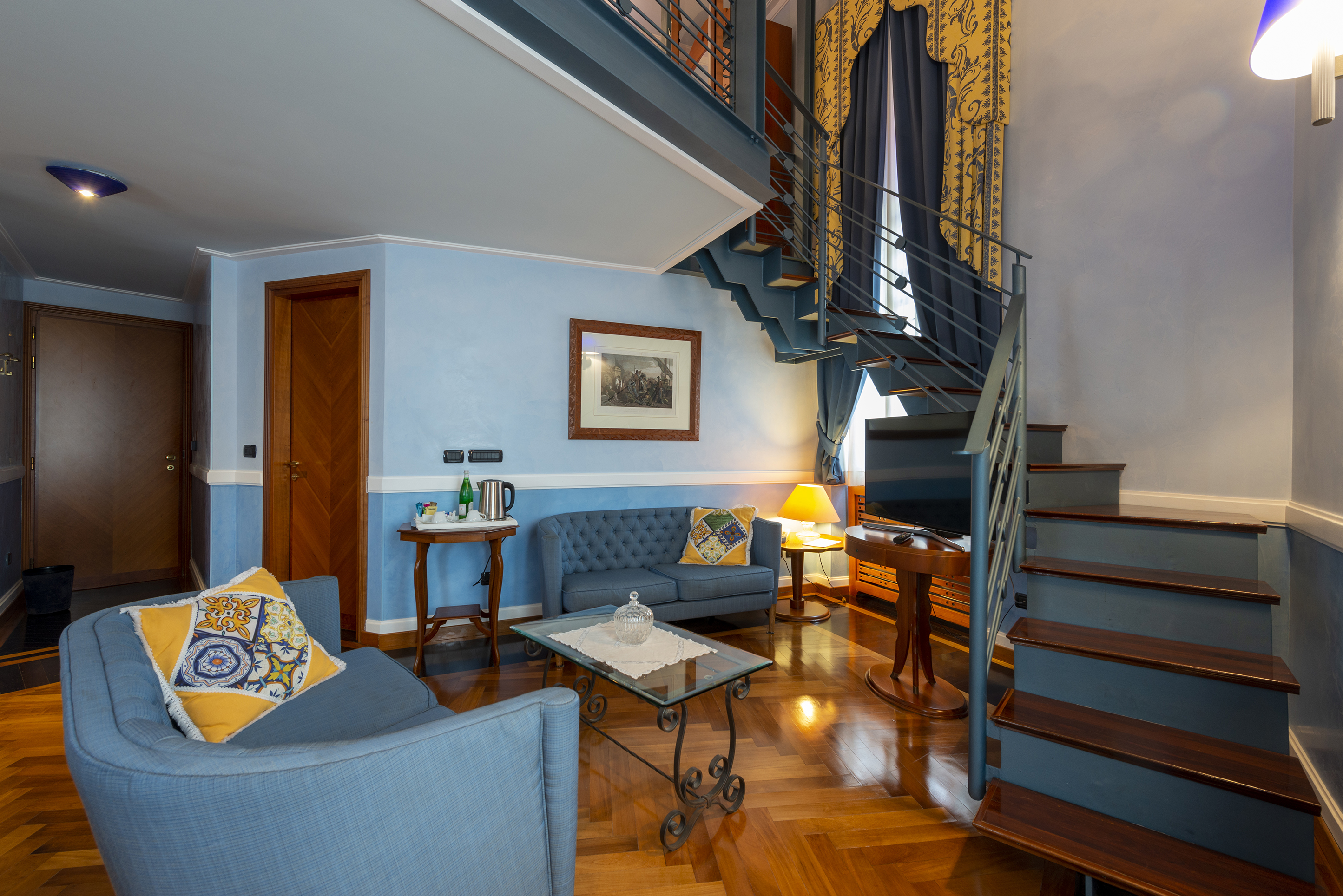 Suite Deluxe King Bed