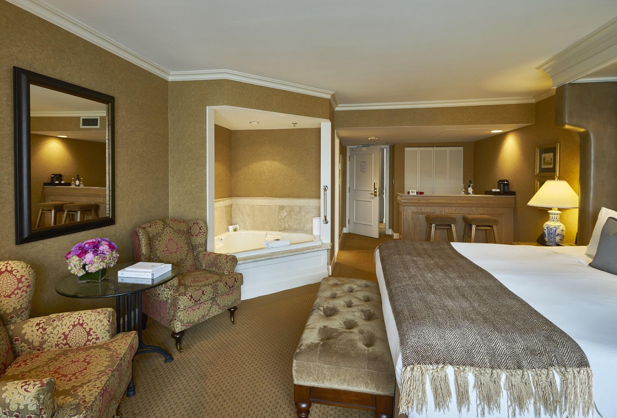 Double Deluxe King Bed