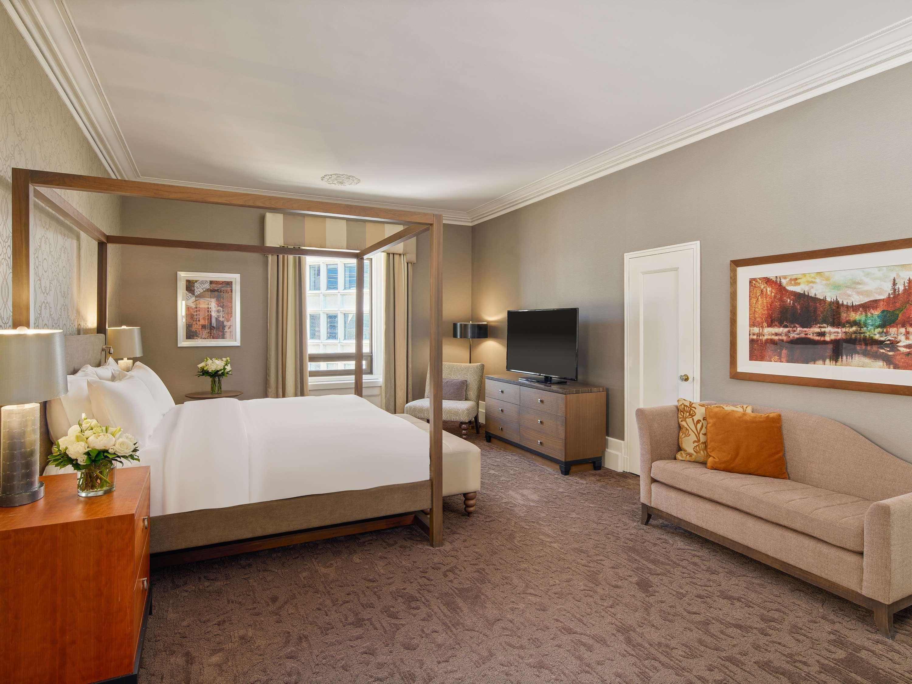 Junior Suite King Size Bed