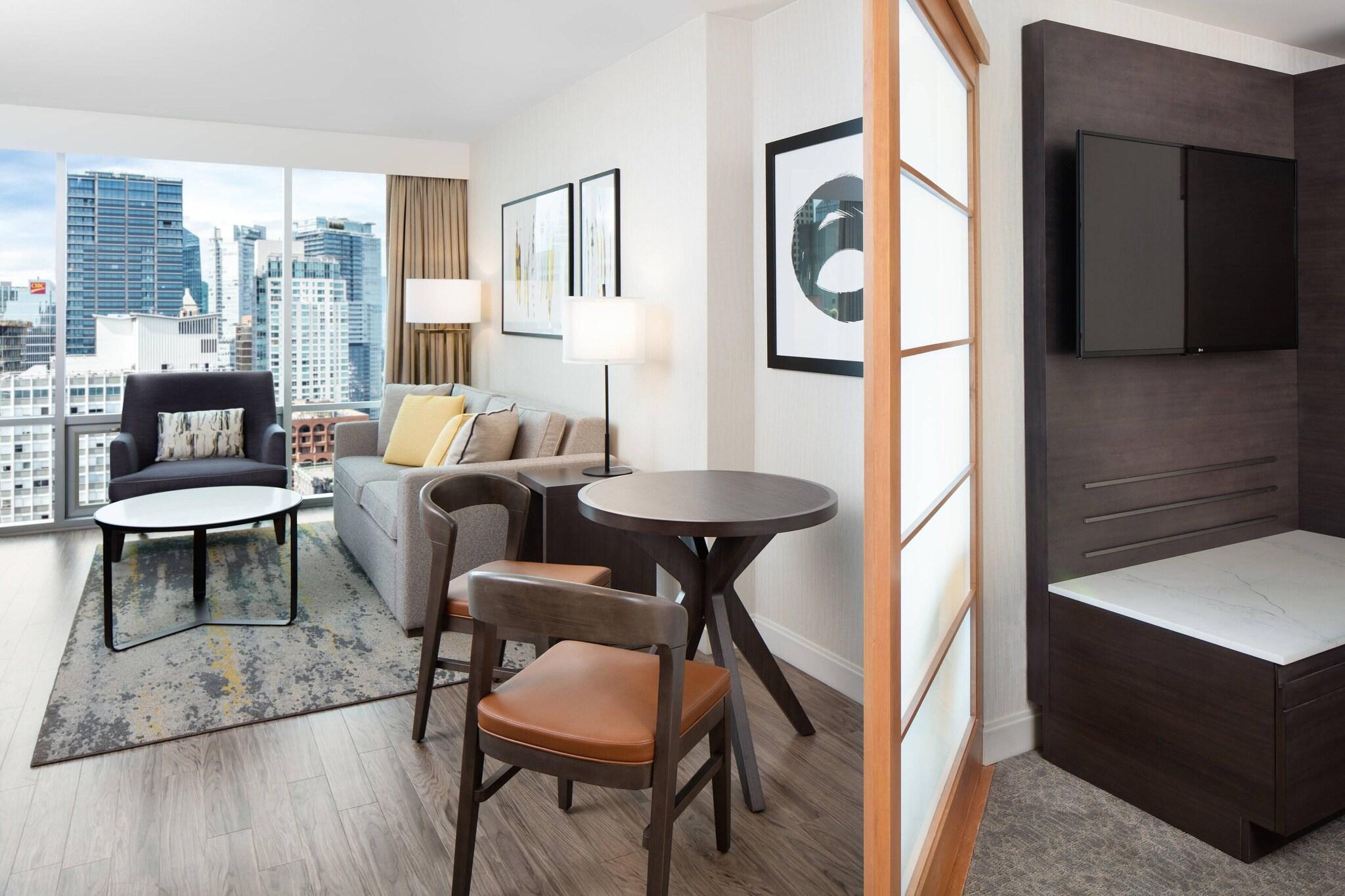 Suite City View