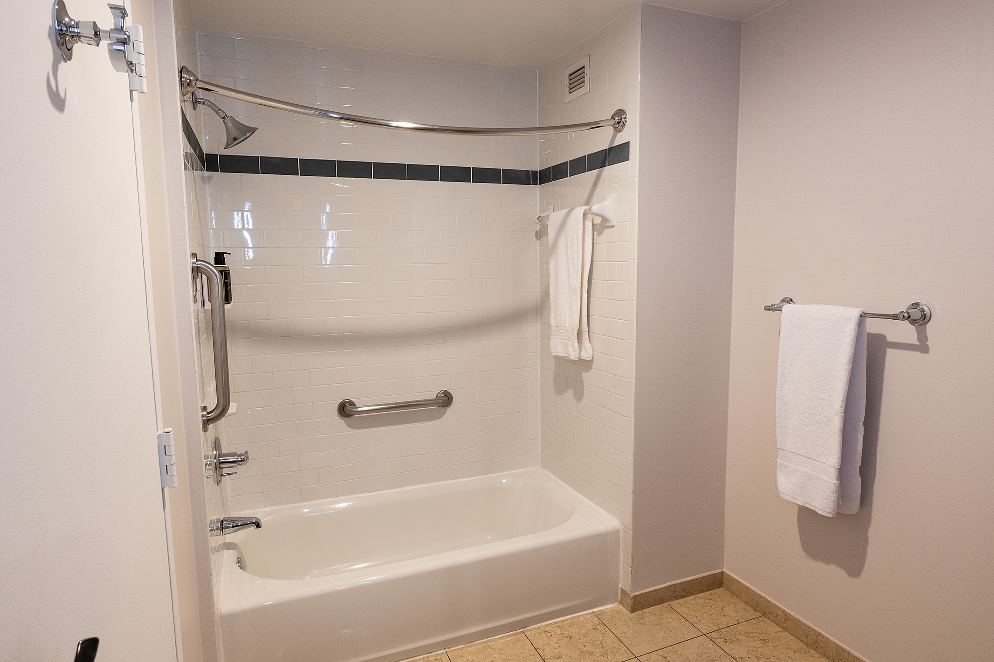 Studio Premier King Bed