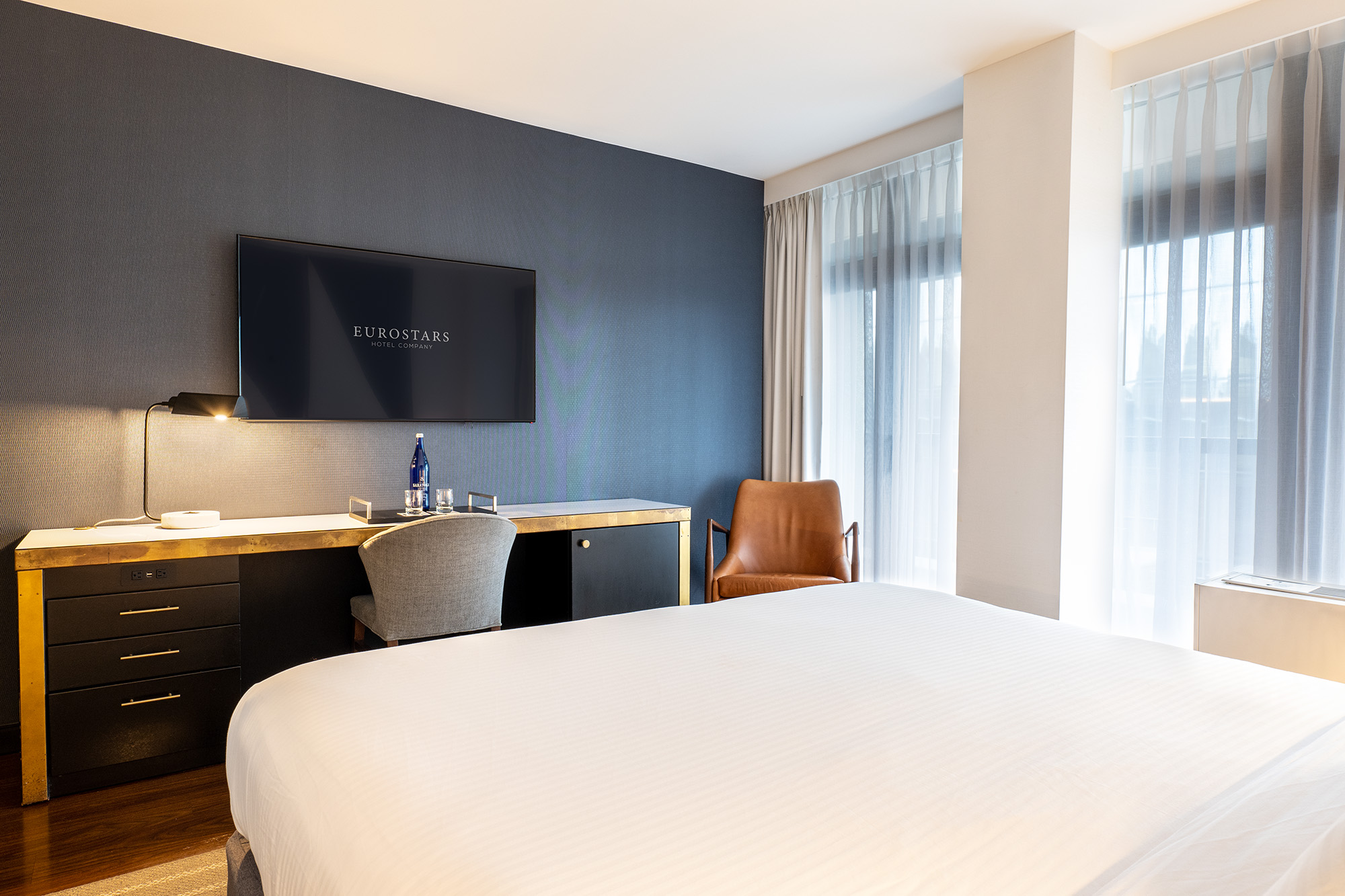 Studio Premier King Bed