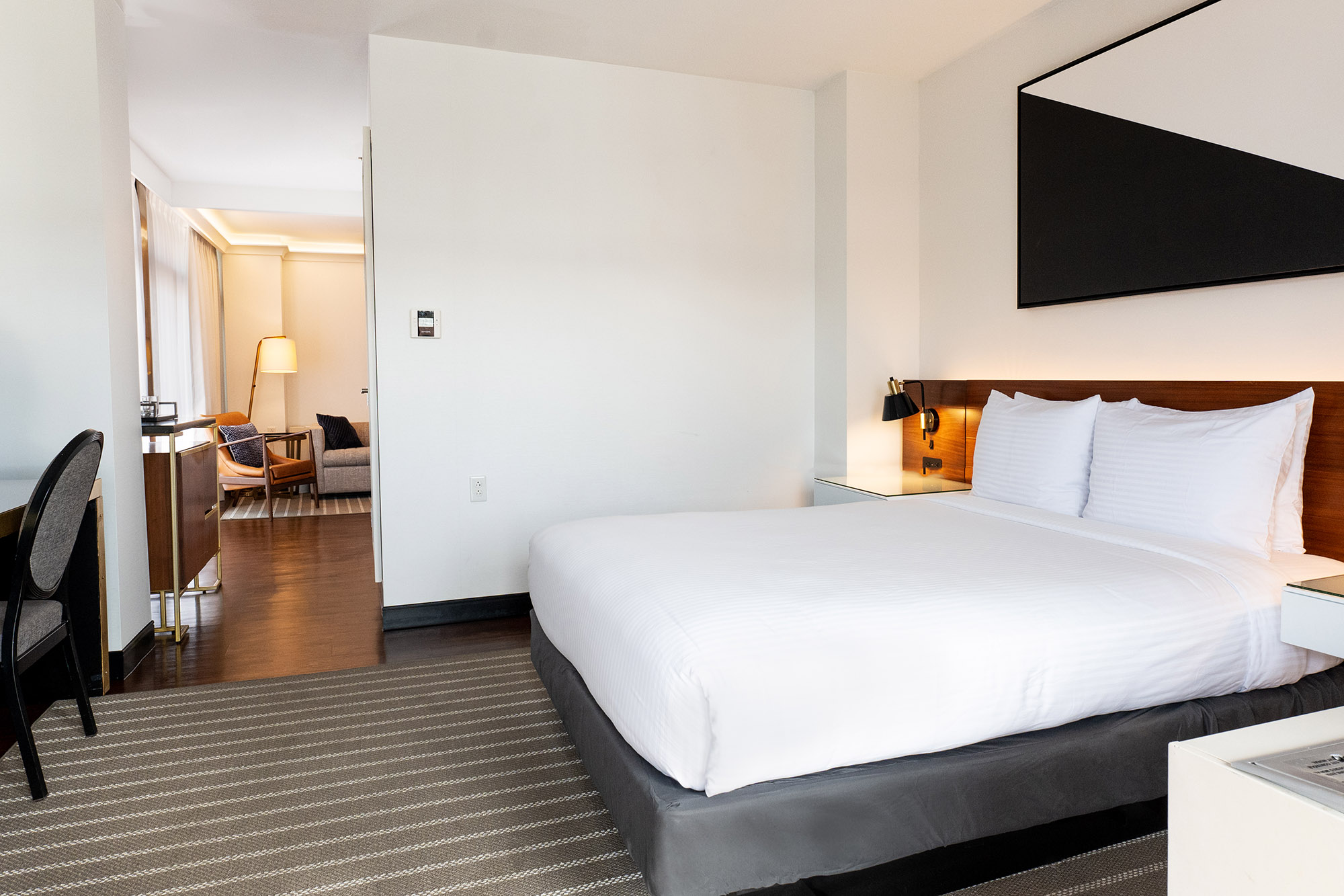 Studio Accessible-queen Size Bed