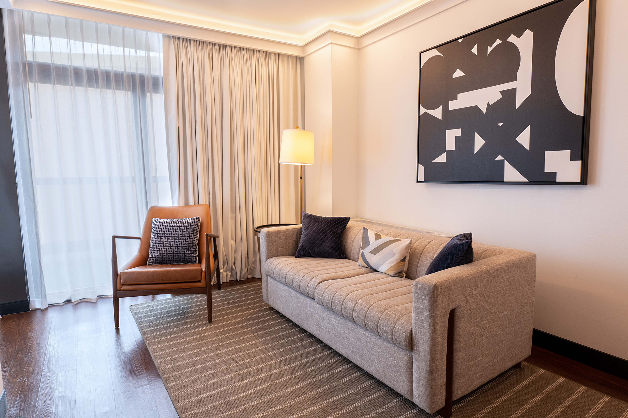 Studio Accessible-queen Size Bed